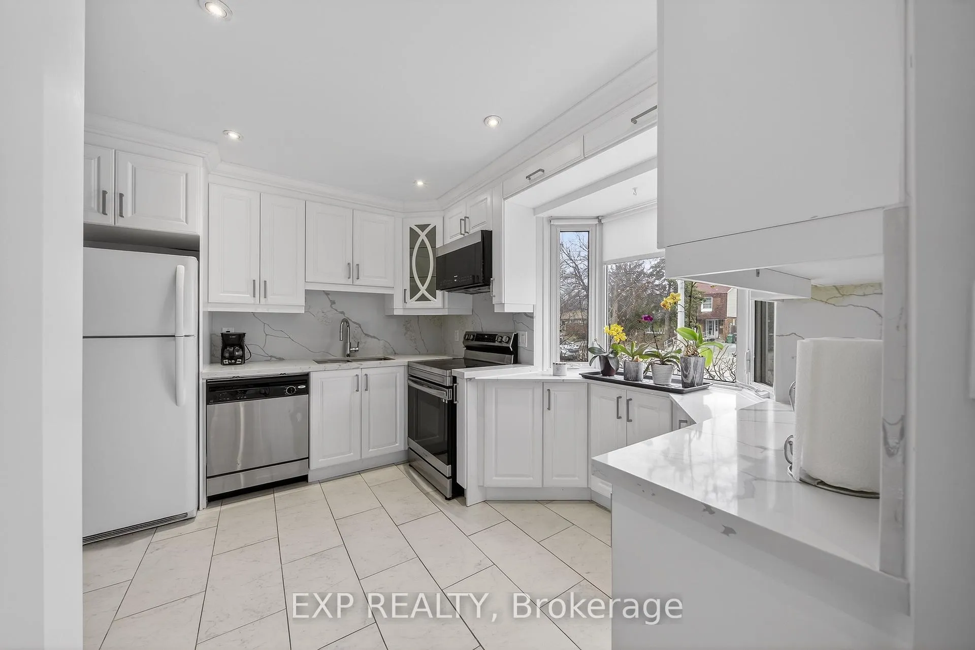 Photo 6 of 57 Tindale Road, Brampton, Madoc — HOMEH