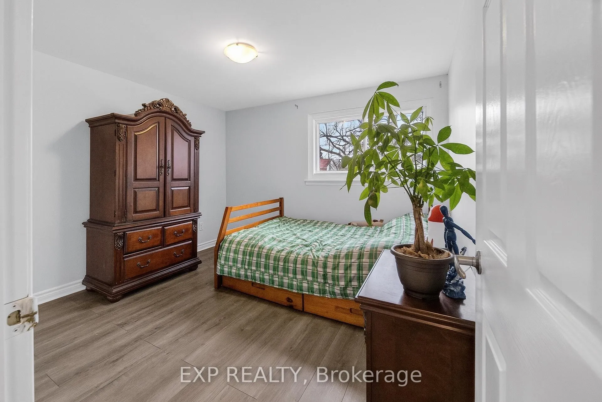 Photo 19 of 57 Tindale Road, Brampton, Madoc — HOMEH