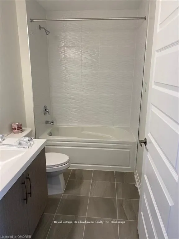 Photo 3 of Unit 121, 1105 Leger Way, Milton, Ford — HOMEH