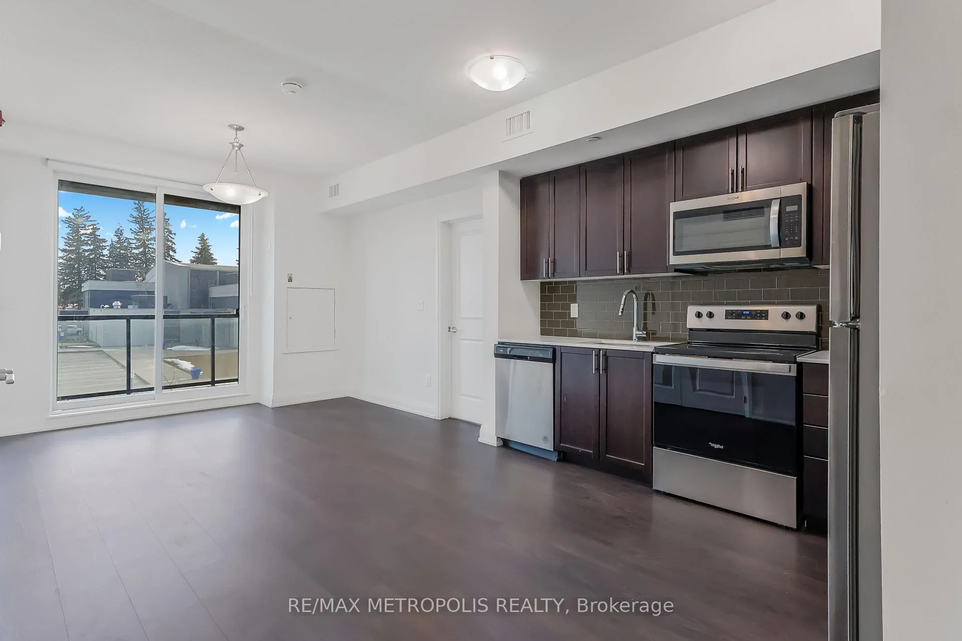 Photo 3 of Unit #312, 9700 Ninth Line, Markham, Greensborough — HOMEH