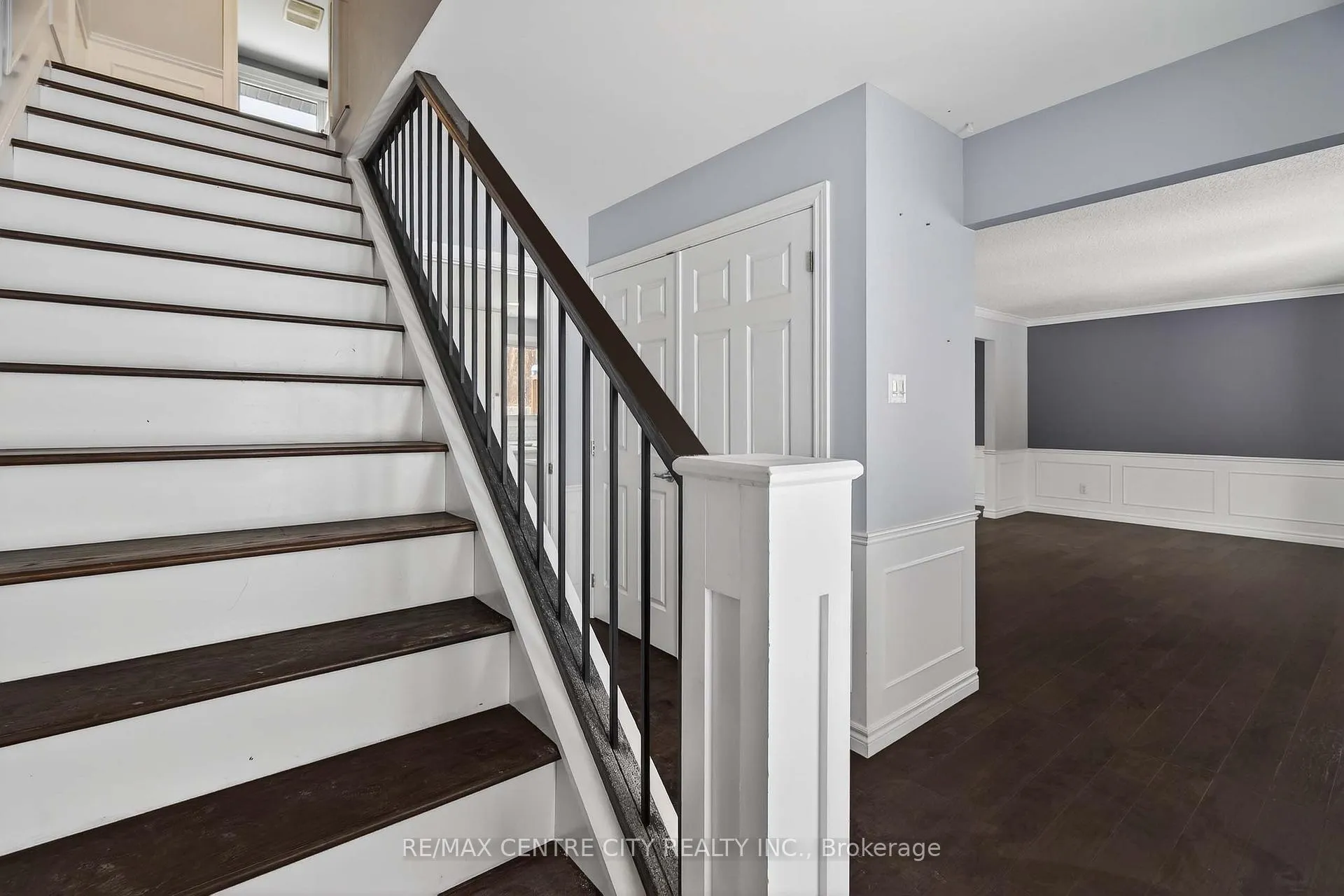 Photo 13 of 45 Chaucer Road N, London, South M — HOMEH