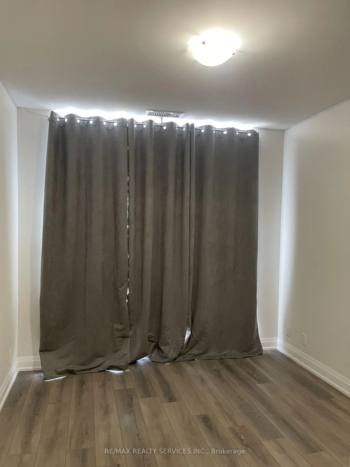 Photo 16 of Unit 203, 15 Lynch Street, Brampton, Queen Street Corridor — HOMEH