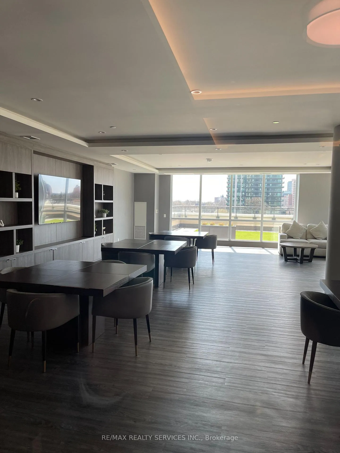 Photo 25 of Unit 203, 15 Lynch Street, Brampton, Queen Street Corridor — HOMEH