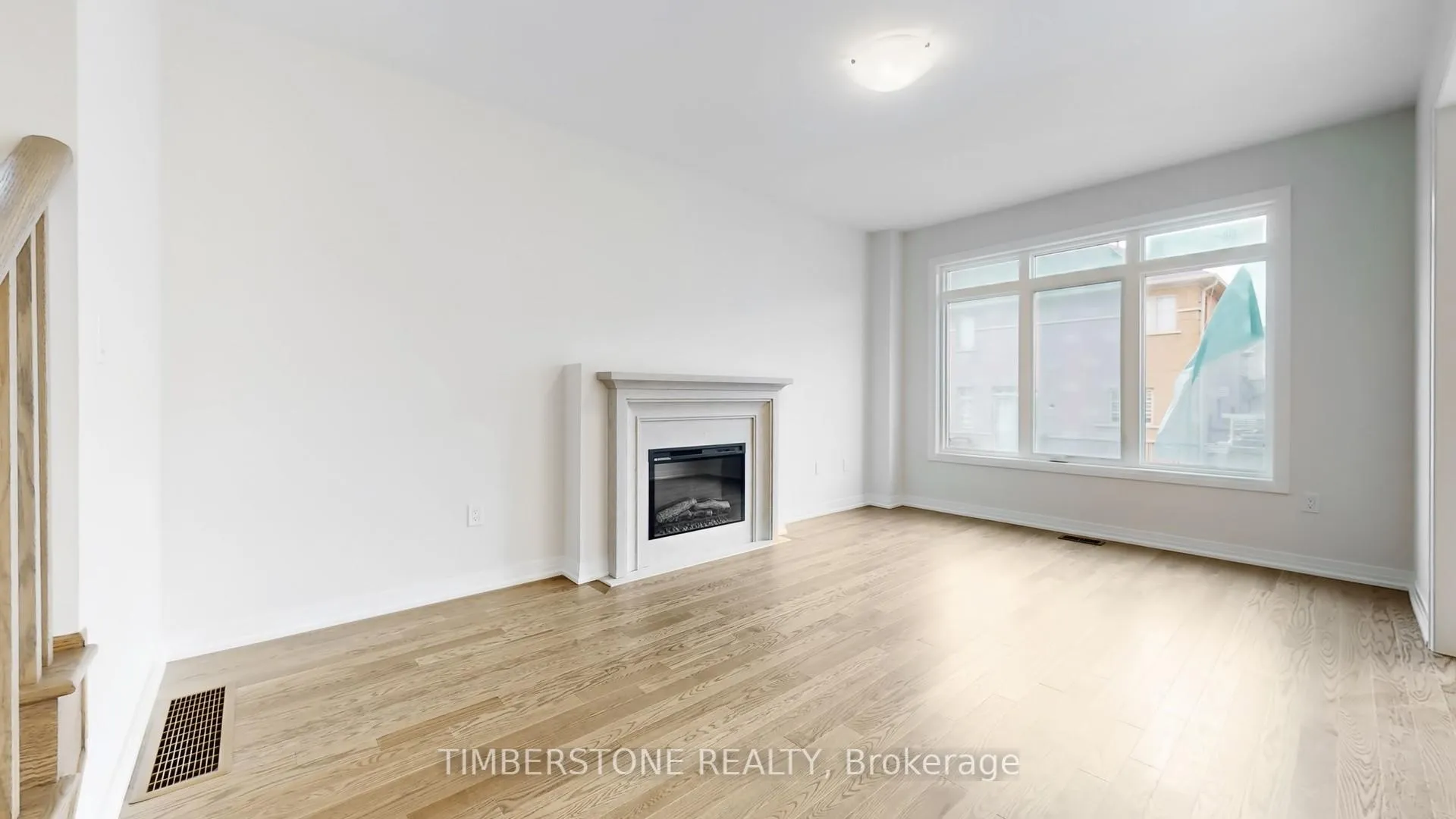 Photo 7 of 37 Raja Street, Brampton, Bram East — HOMEH