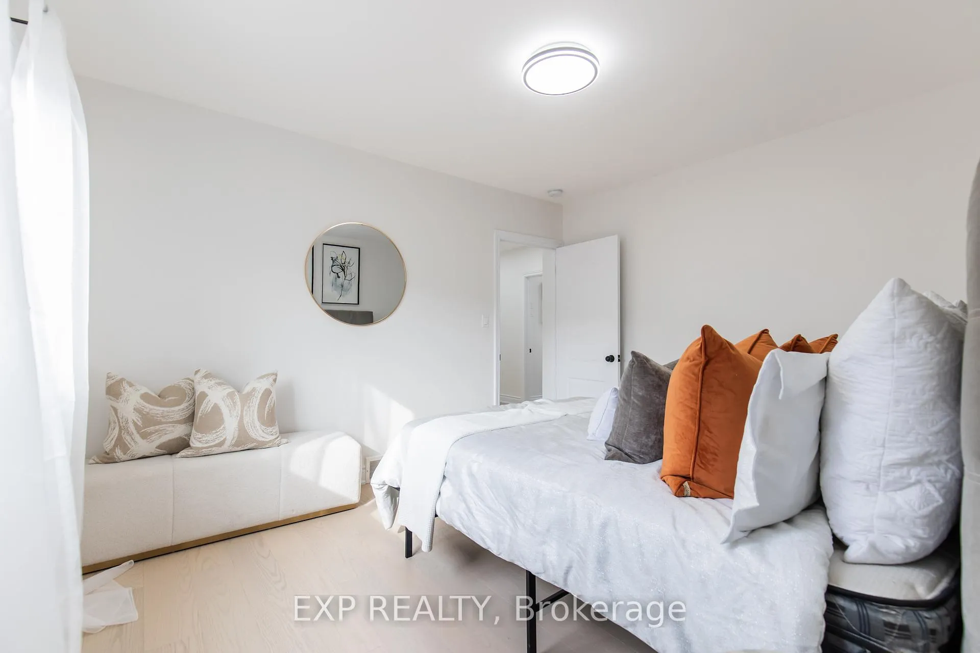 Photo 15 of Unit Main, 46 Upper Walker Avenue, Hamilton, Stoney Creek — HOMEH
