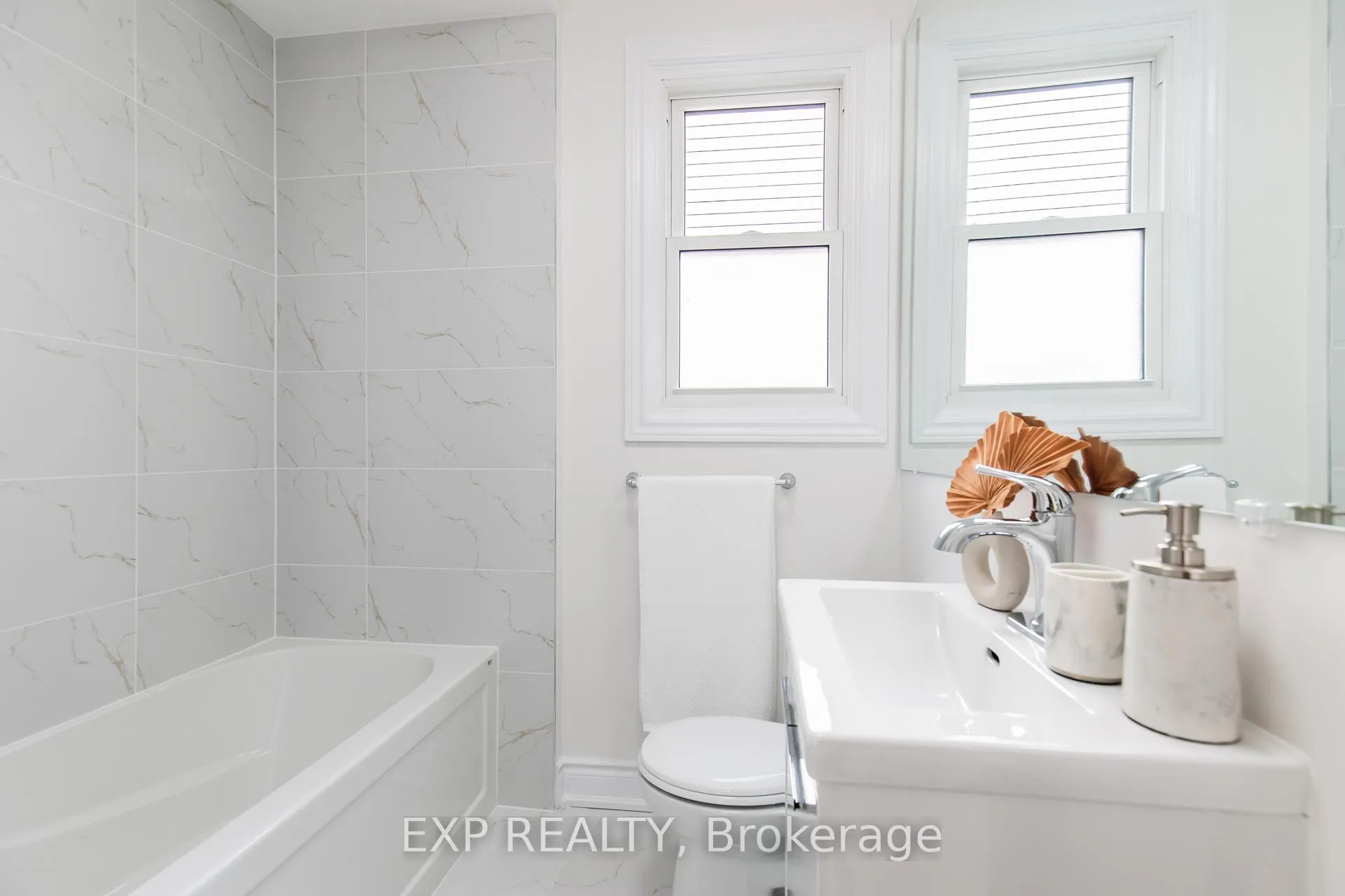 Photo 22 of Unit Main, 46 Upper Walker Avenue, Hamilton, Stoney Creek — HOMEH
