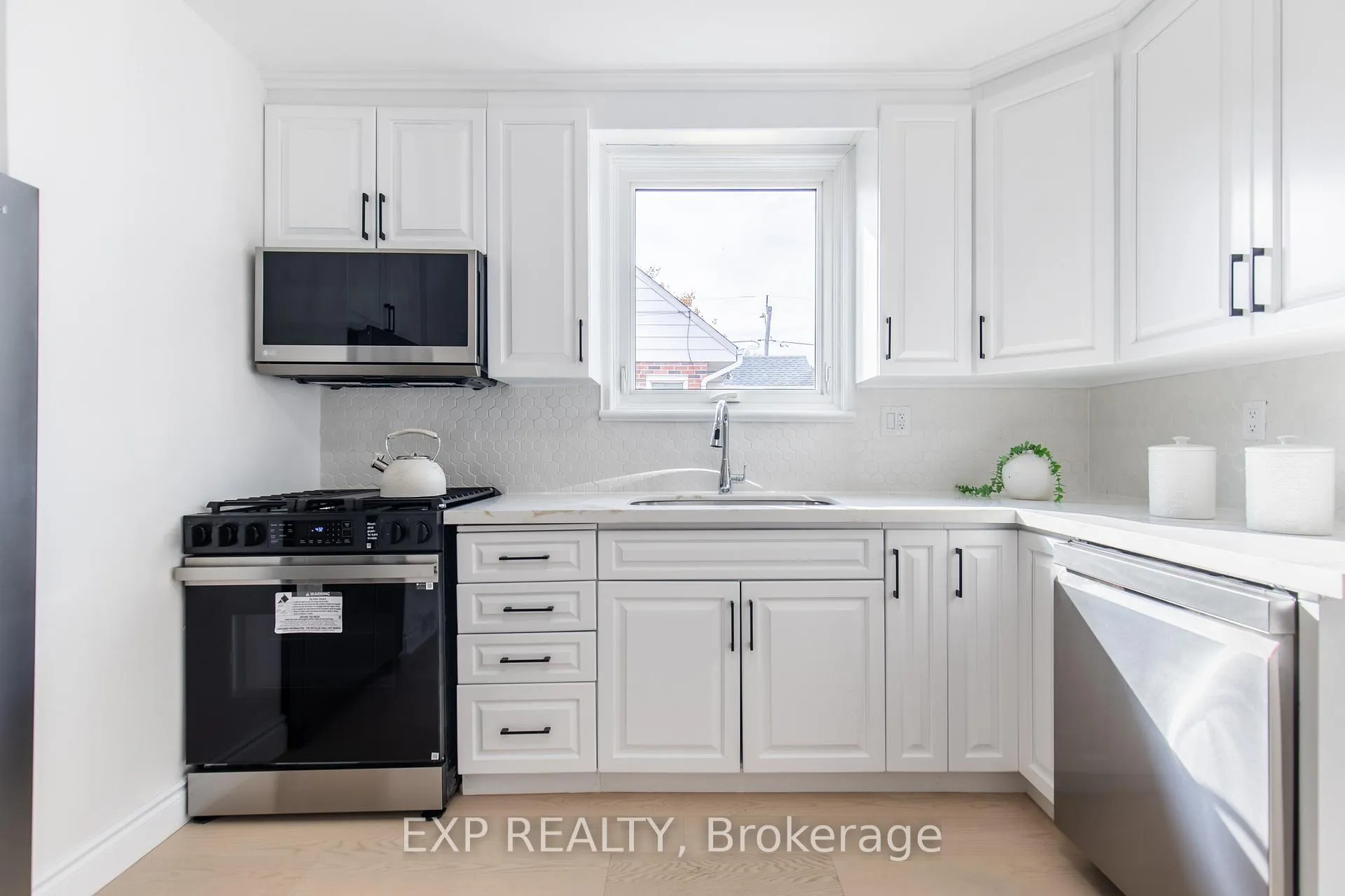 Photo 26 of Unit Main, 46 Upper Walker Avenue, Hamilton, Stoney Creek — HOMEH