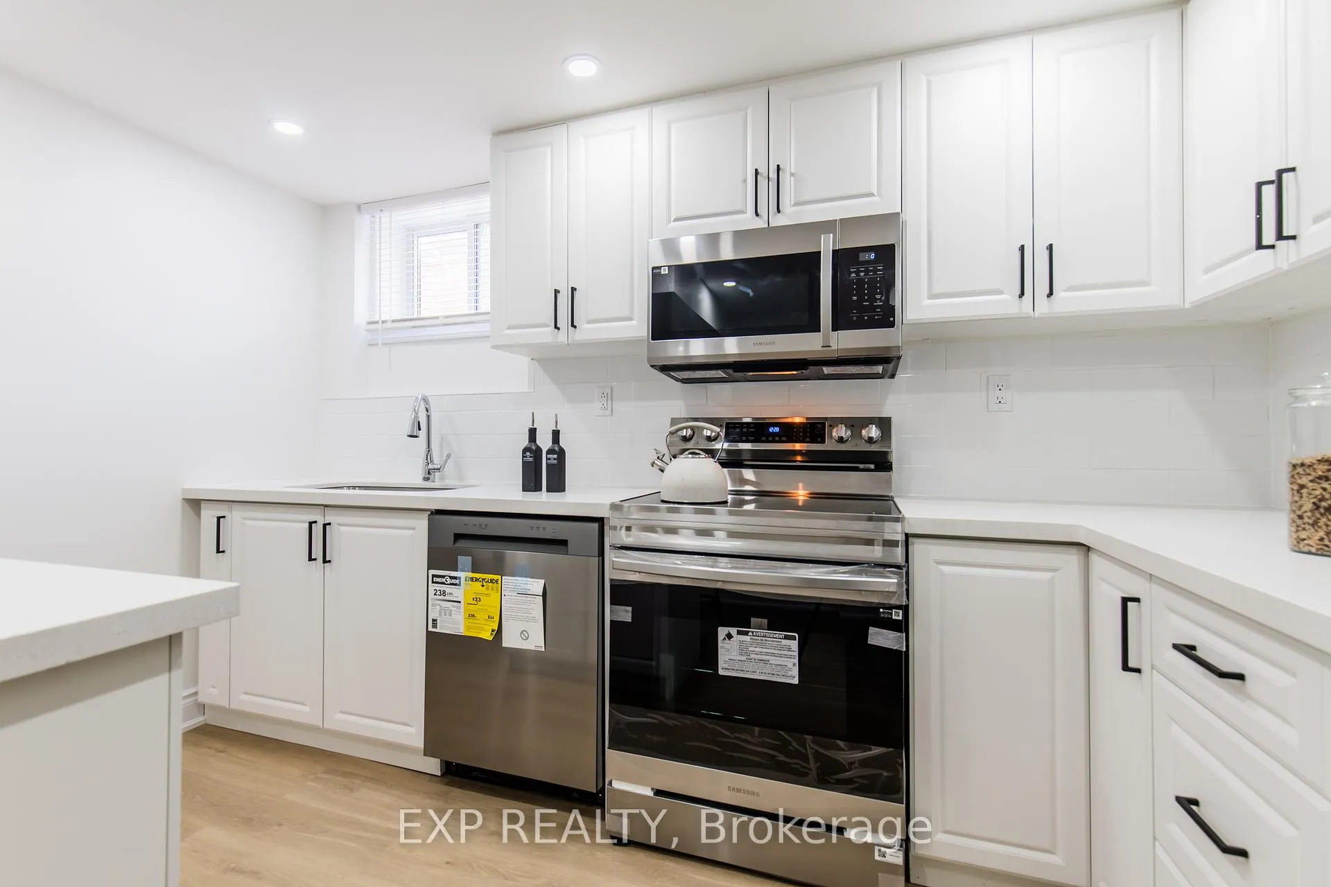 Photo 32 of Unit Main, 46 Upper Walker Avenue, Hamilton, Stoney Creek — HOMEH