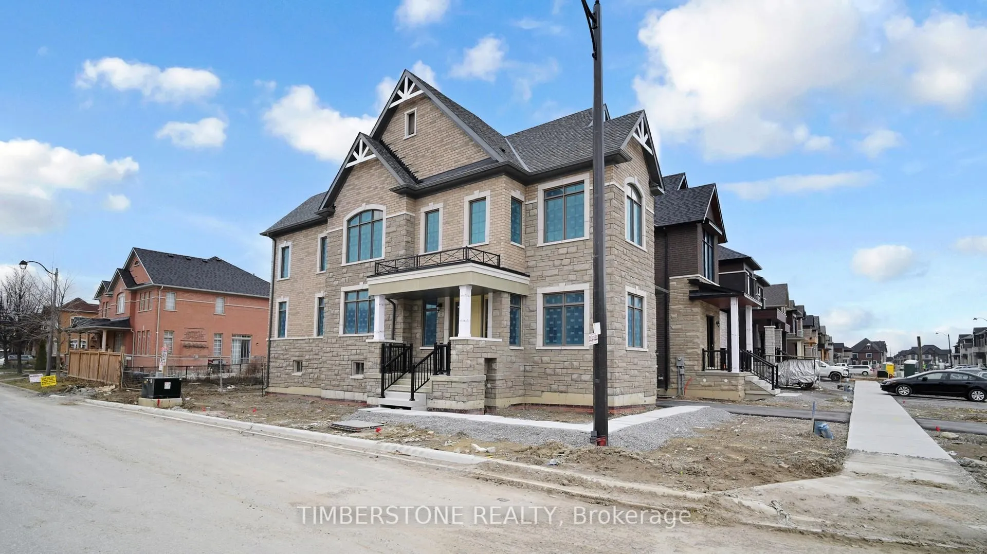 Photo 2 of 12 Aveena Road, Brampton, Bram East — HOMEH