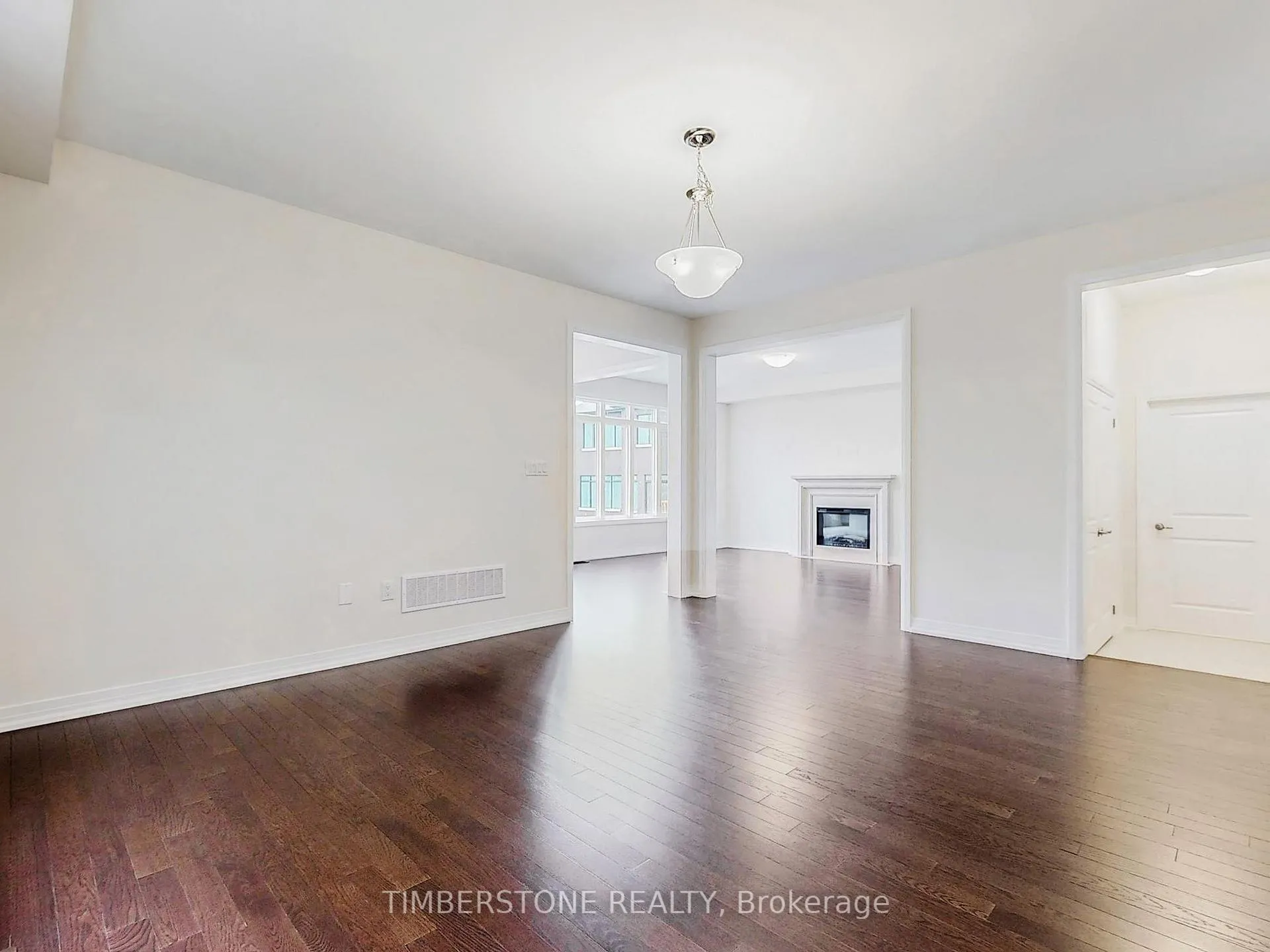 Photo 4 of 163 Thorndale Road, Brampton, Bram East — HOMEH