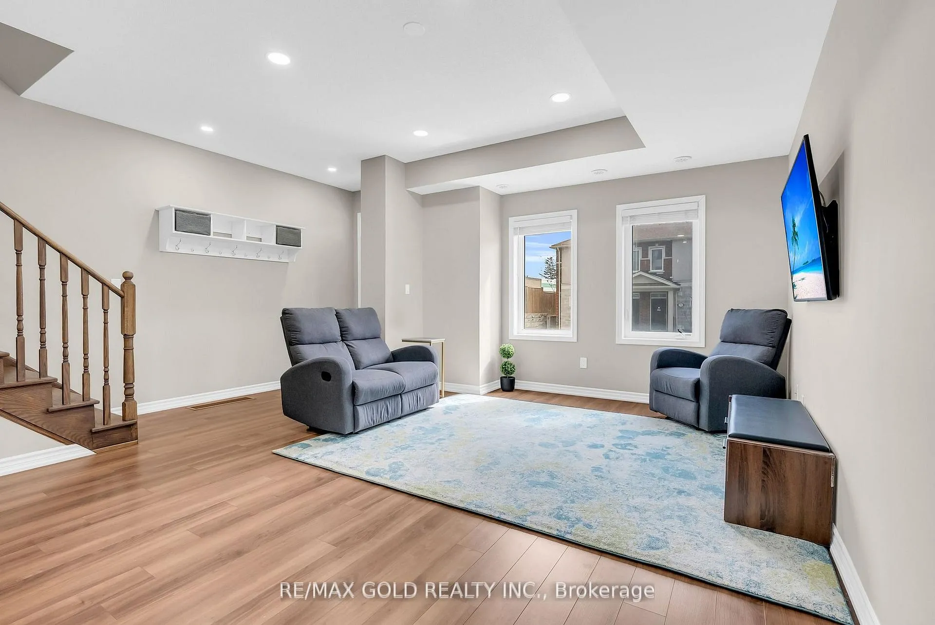 Photo 4 of Unit 06, 1030 Dunsley Way, Whitby, Pringle Creek — HOMEH