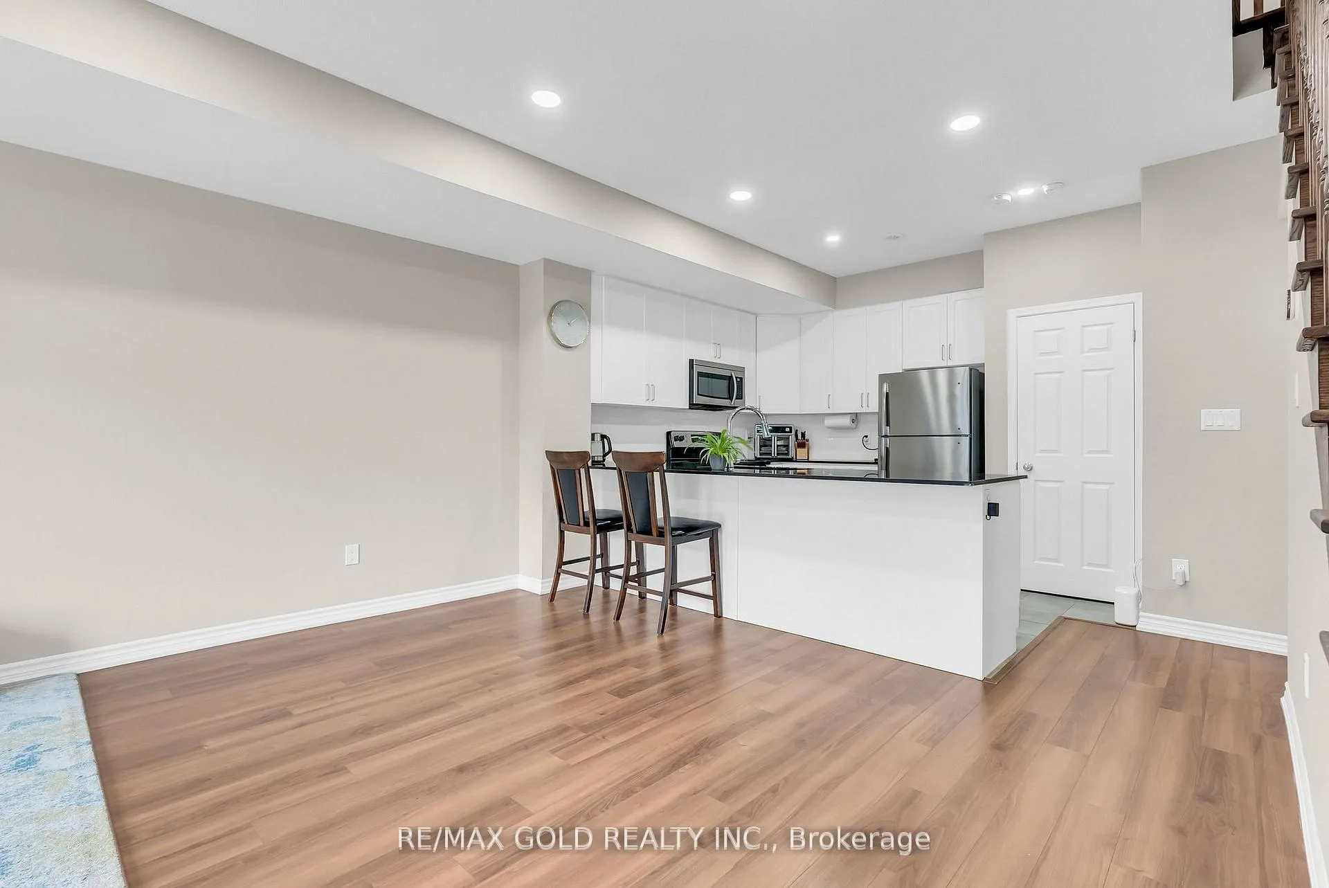 Photo 7 of Unit 06, 1030 Dunsley Way, Whitby, Pringle Creek — HOMEH