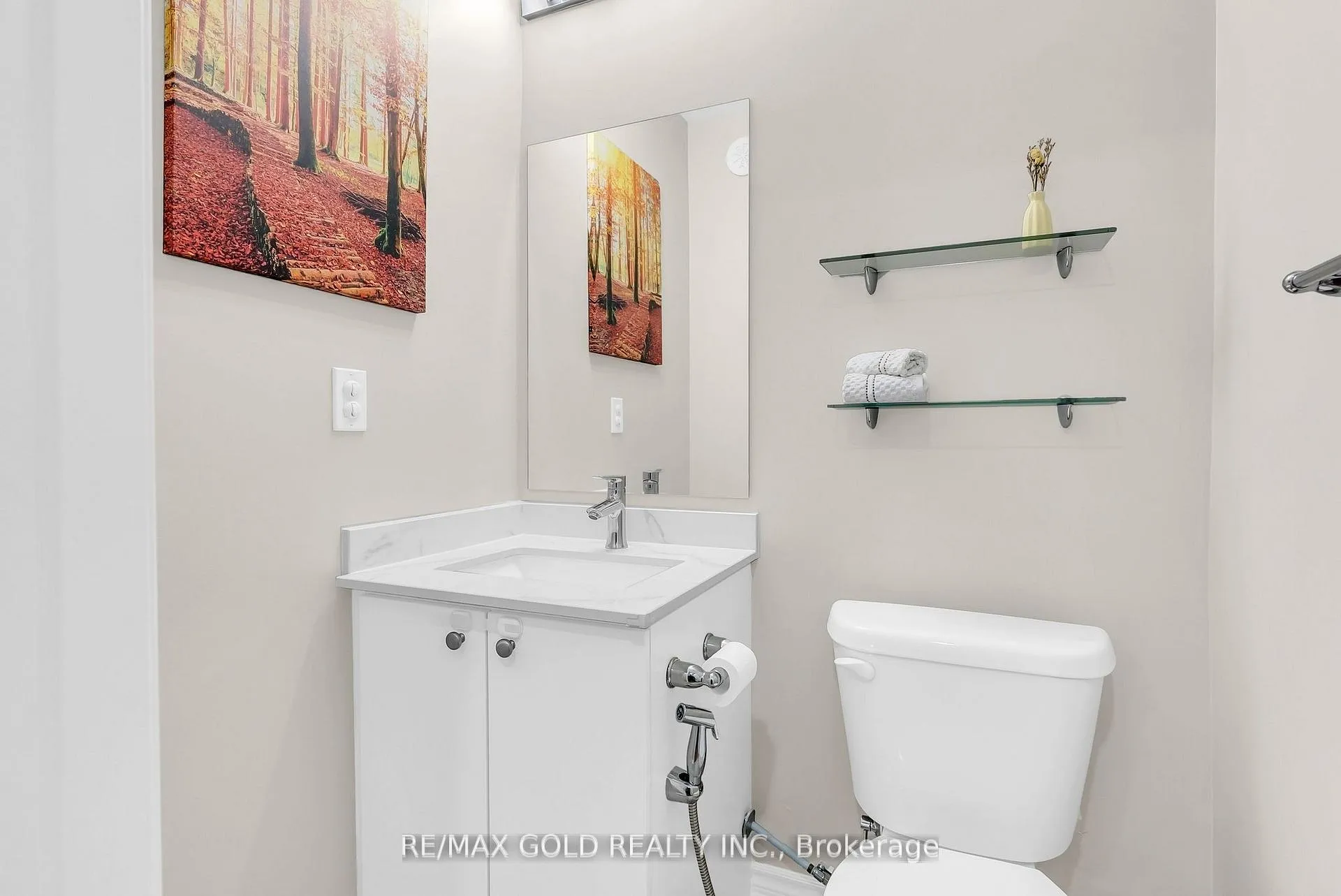 Photo 12 of Unit 06, 1030 Dunsley Way, Whitby, Pringle Creek — HOMEH