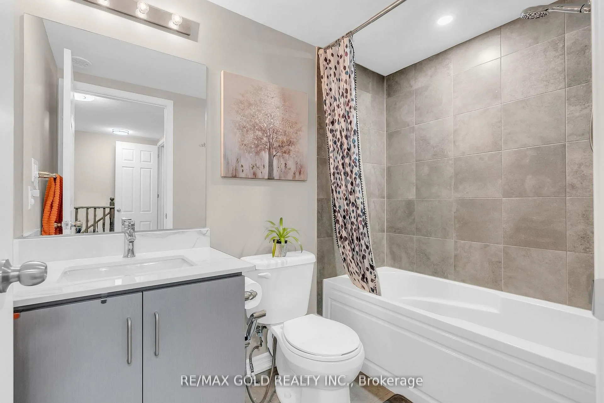 Photo 21 of Unit 06, 1030 Dunsley Way, Whitby, Pringle Creek — HOMEH