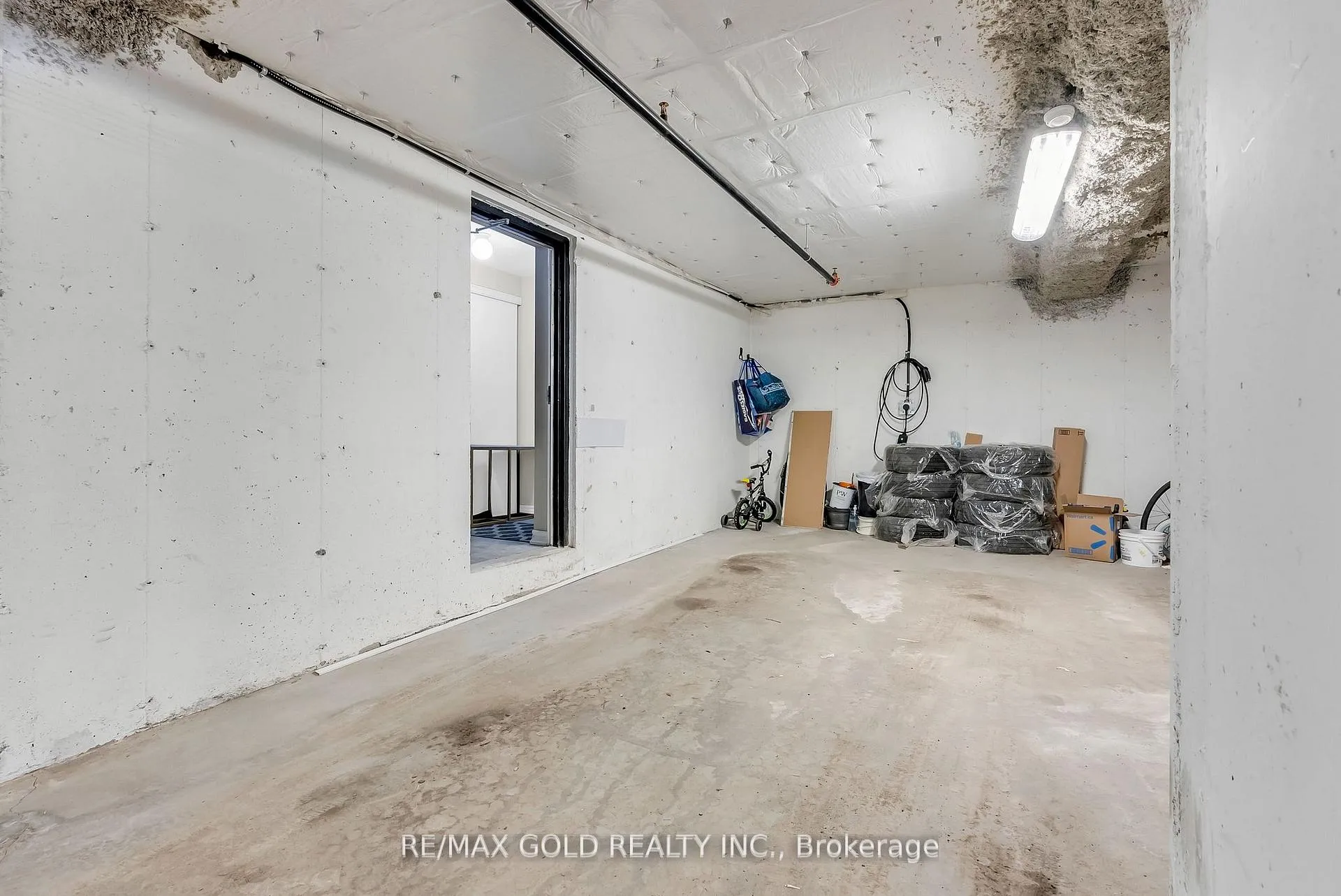 Photo 31 of Unit 06, 1030 Dunsley Way, Whitby, Pringle Creek — HOMEH