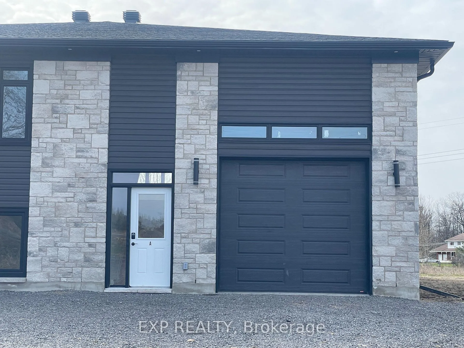 Photo 2 of Unit A, 293 Flat Rapids Road, McNab/Braeside, Mcnab/Braeside Twps — HOMEH