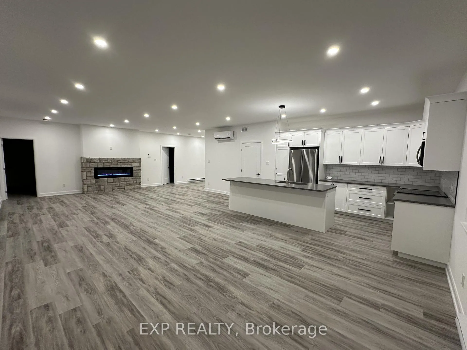 Photo 10 of Unit A, 293 Flat Rapids Road, McNab/Braeside, Mcnab/Braeside Twps — HOMEH