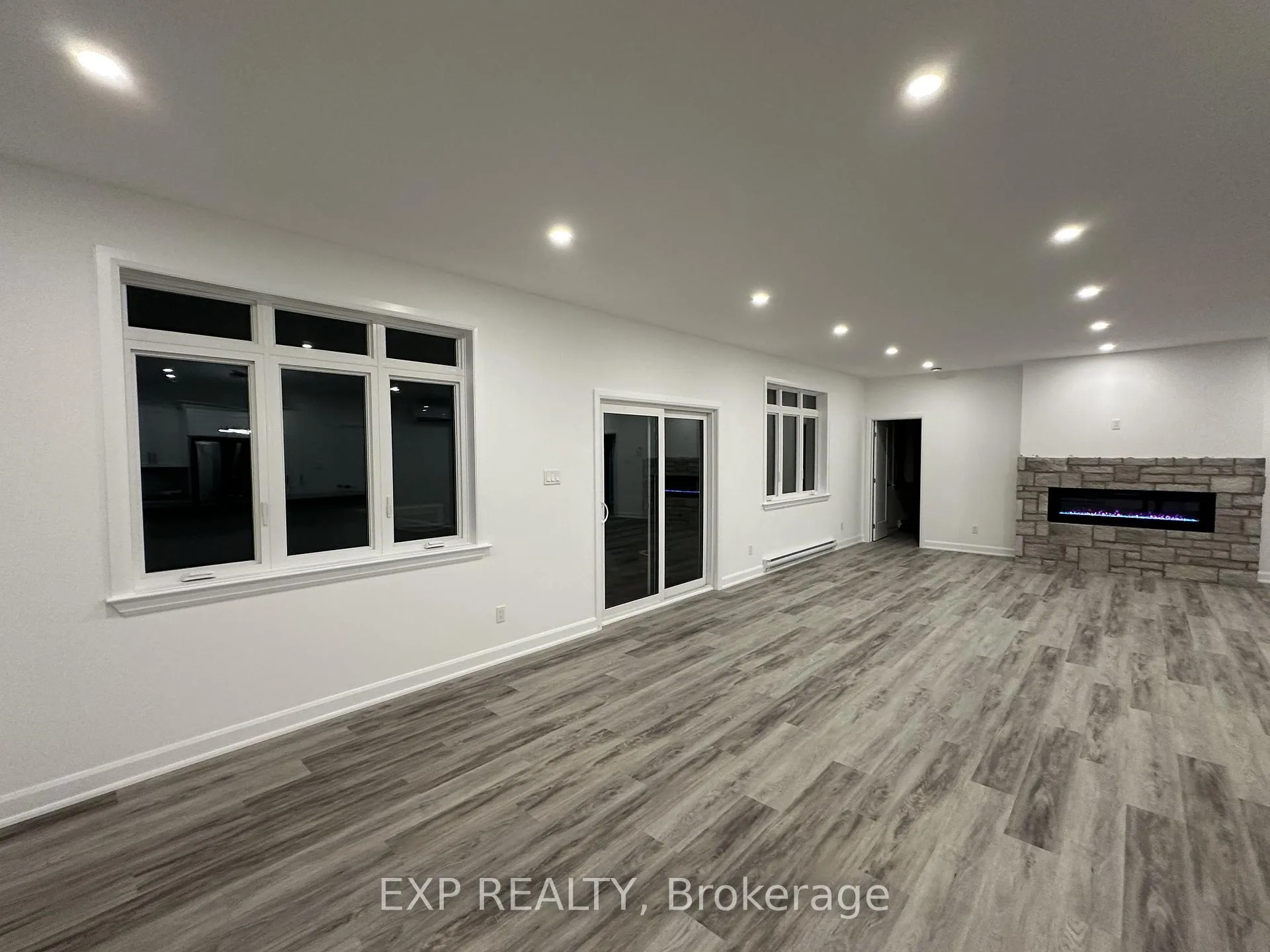 Photo 11 of Unit A, 293 Flat Rapids Road, McNab/Braeside, Mcnab/Braeside Twps — HOMEH