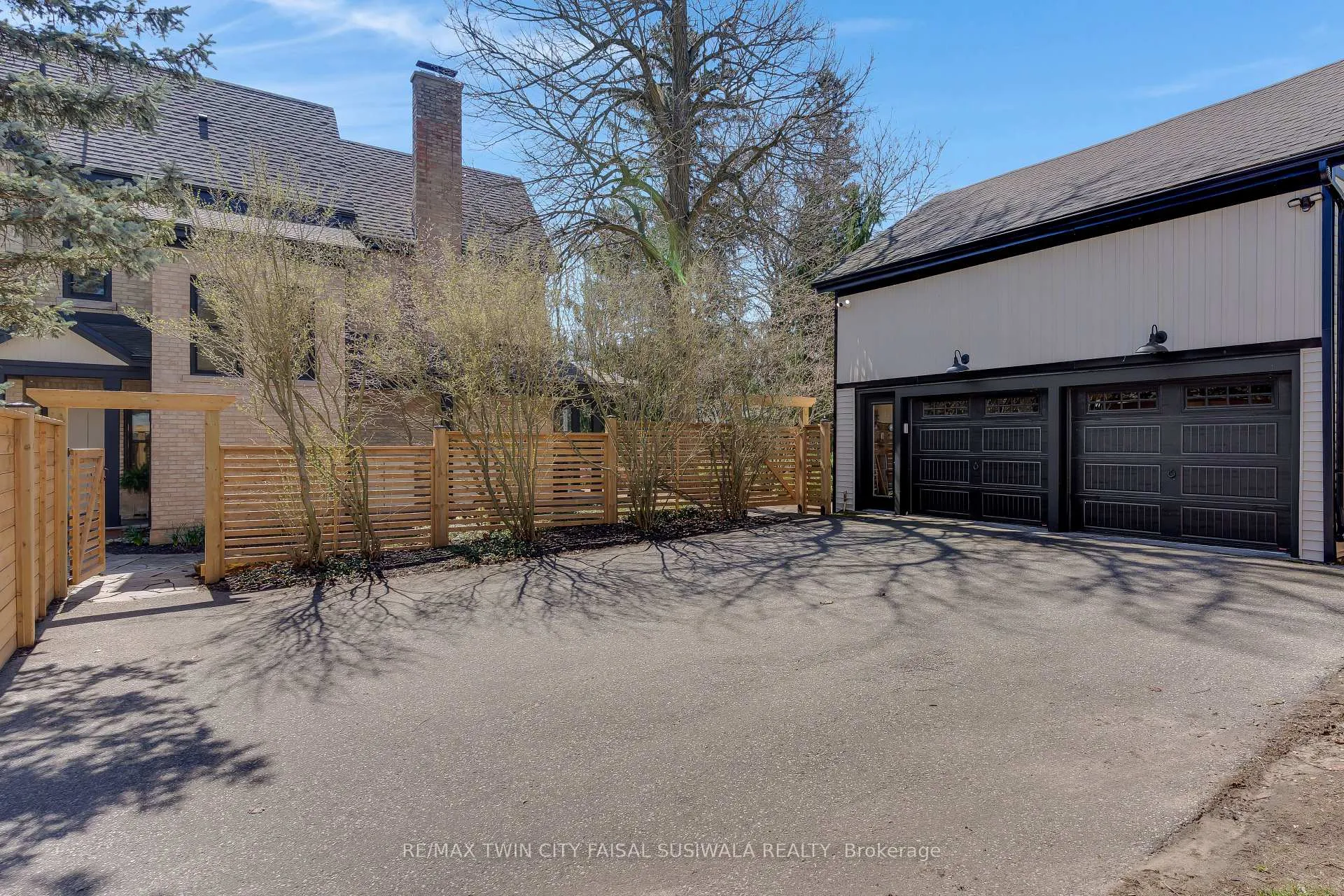 Photo 9 of 24 Park Avenue, Cambridge, Downtown Cambridge — HOMEH