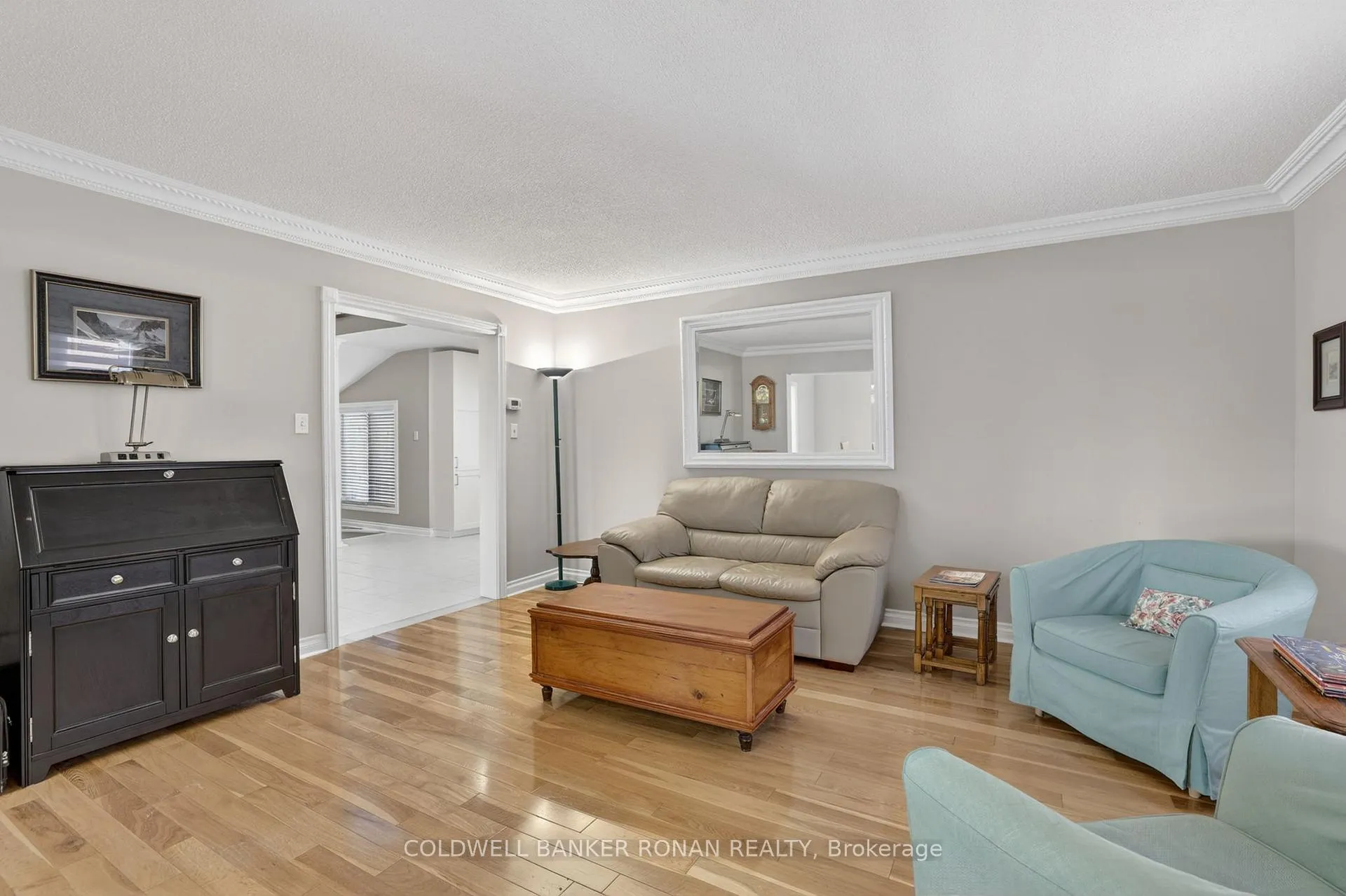 Photo 7 of 240 Howard Crescent, Orangeville — HOMEH