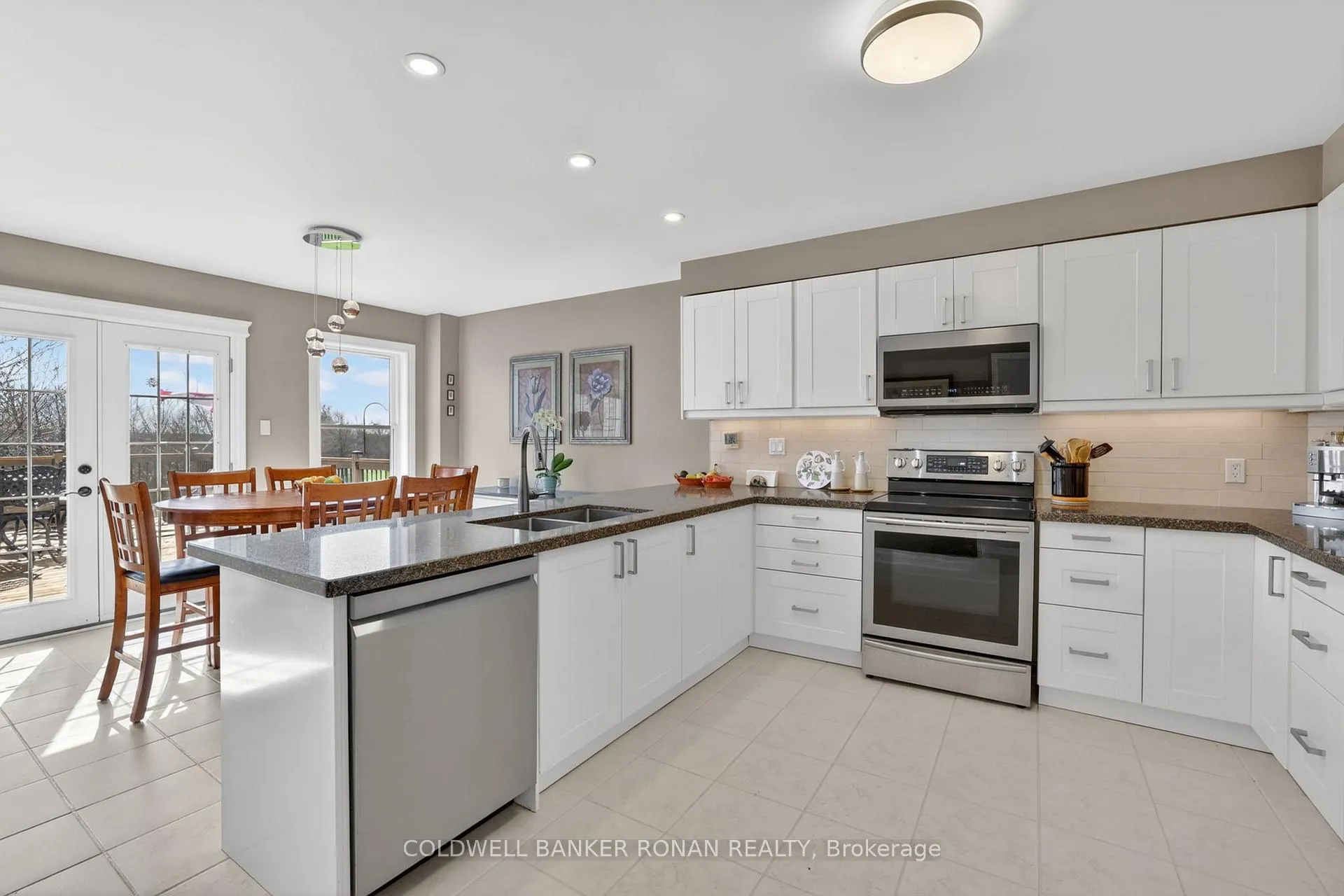 Photo 10 of 240 Howard Crescent, Orangeville — HOMEH