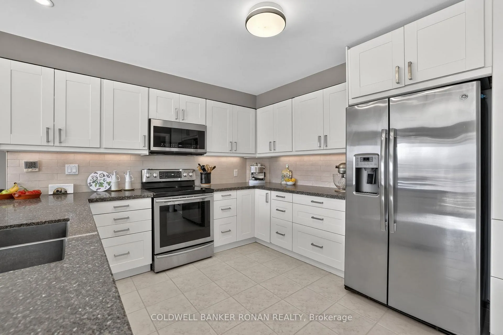 Photo 11 of 240 Howard Crescent, Orangeville — HOMEH