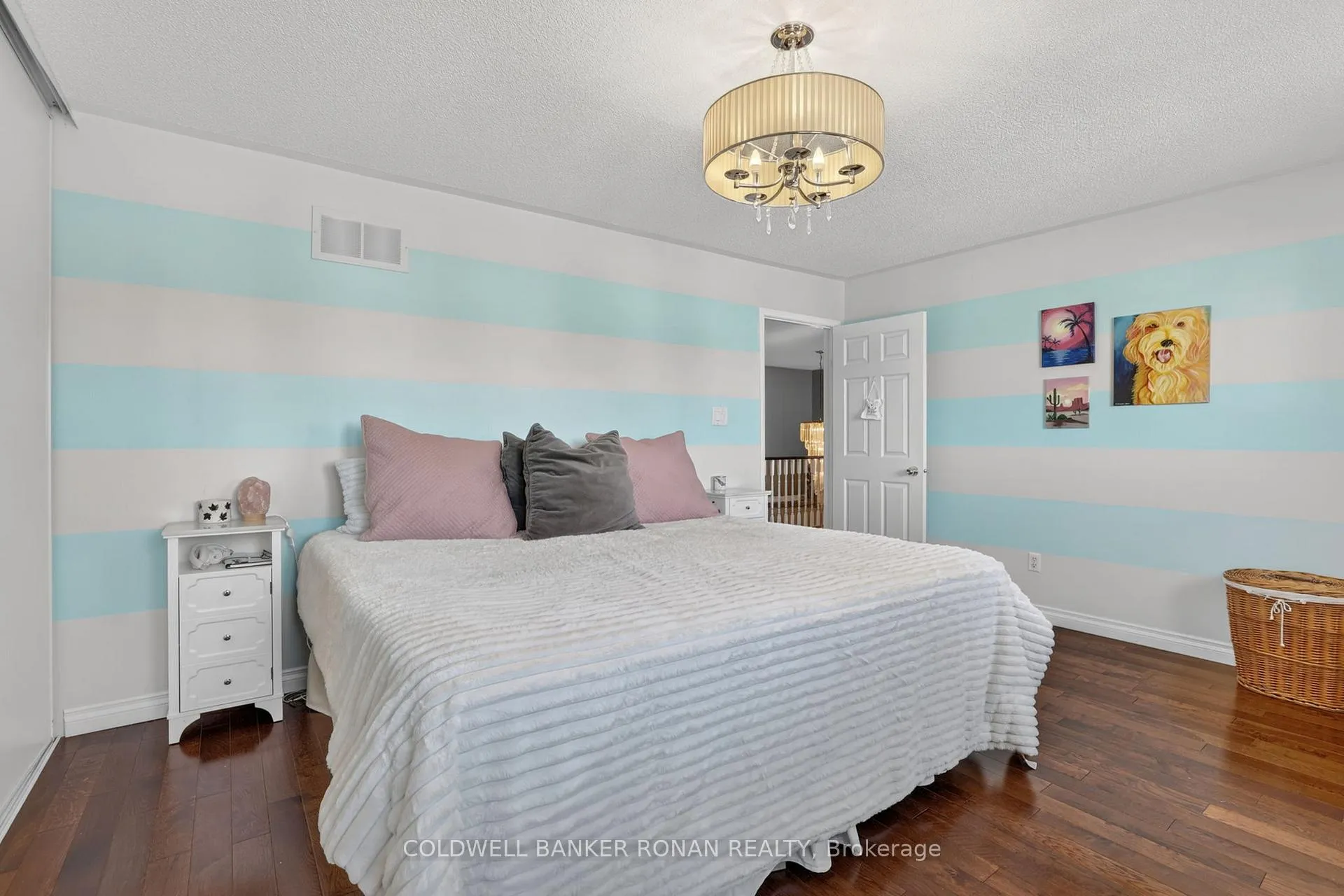 Photo 20 of 240 Howard Crescent, Orangeville — HOMEH