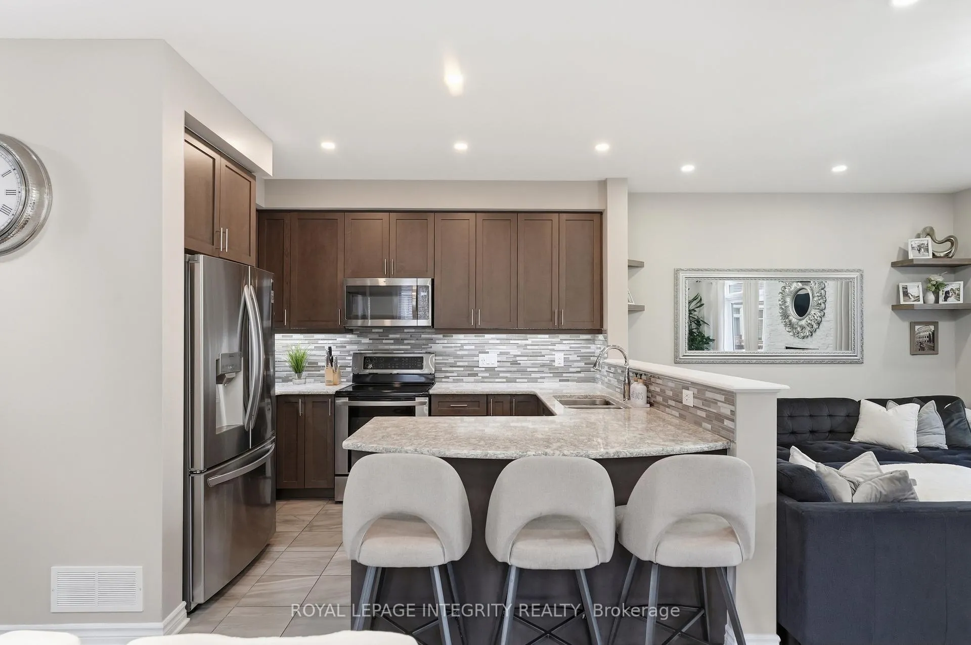 Photo 3 of 512 Vivera Place, Ottawa, Stittsville (North) — HOMEH