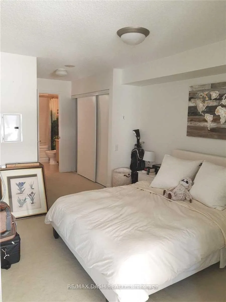 Photo 8 of Unit 1009, 2191 Yonge Street, Toronto, Mount Pleasant East — HOMEH