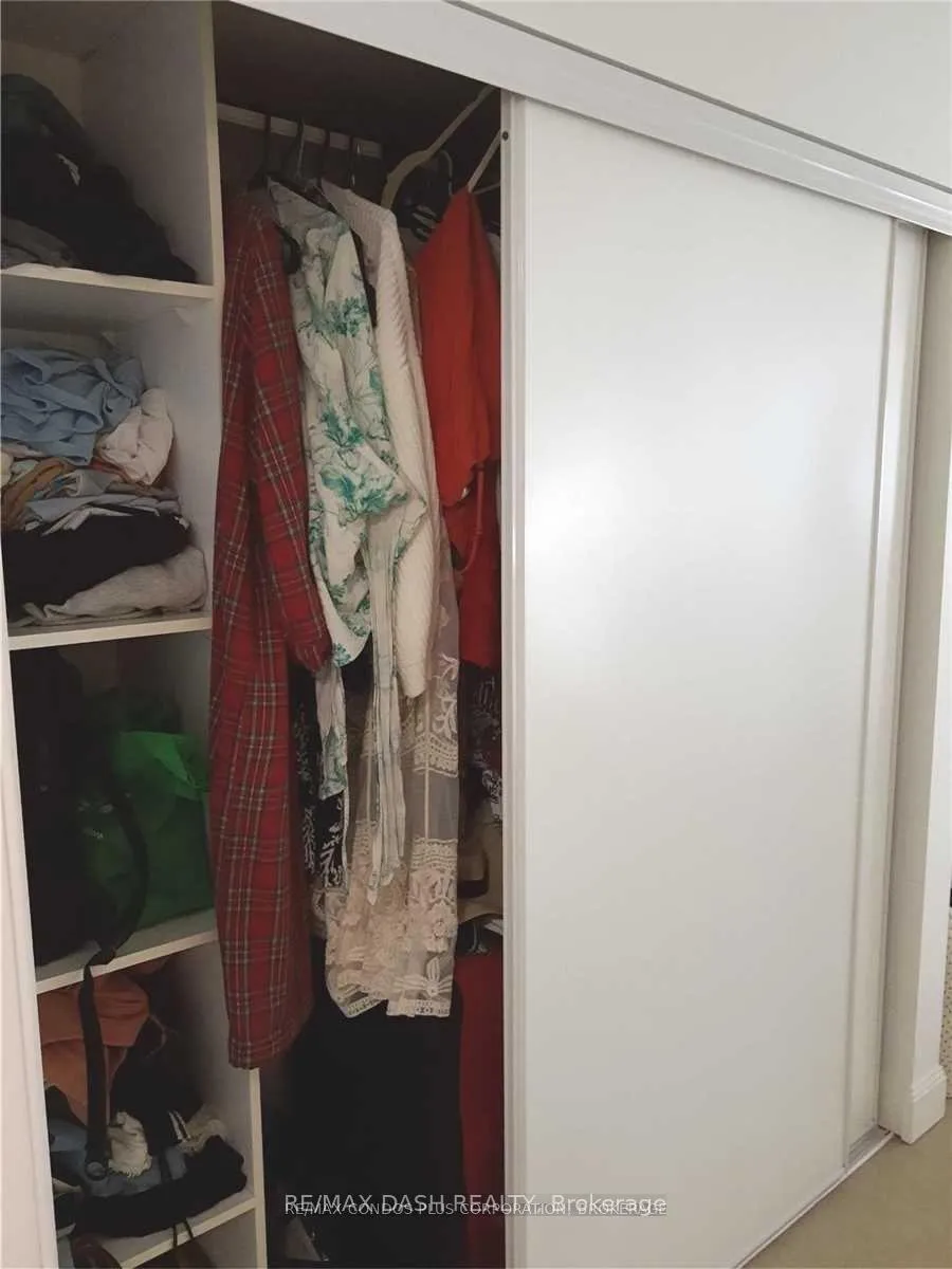 Photo 11 of Unit 1009, 2191 Yonge Street, Toronto, Mount Pleasant East — HOMEH