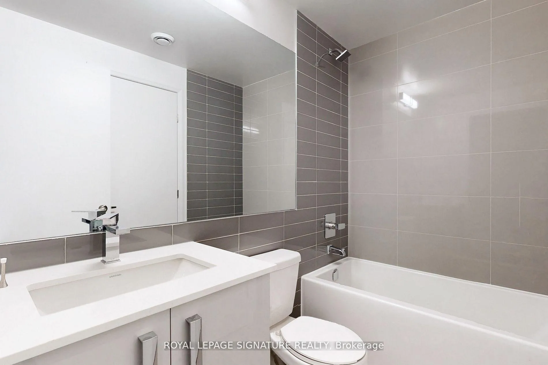 Photo 9 of Unit 211, 26 Gibbs Road, Etobicoke, Islington-City Centre West — HOMEH