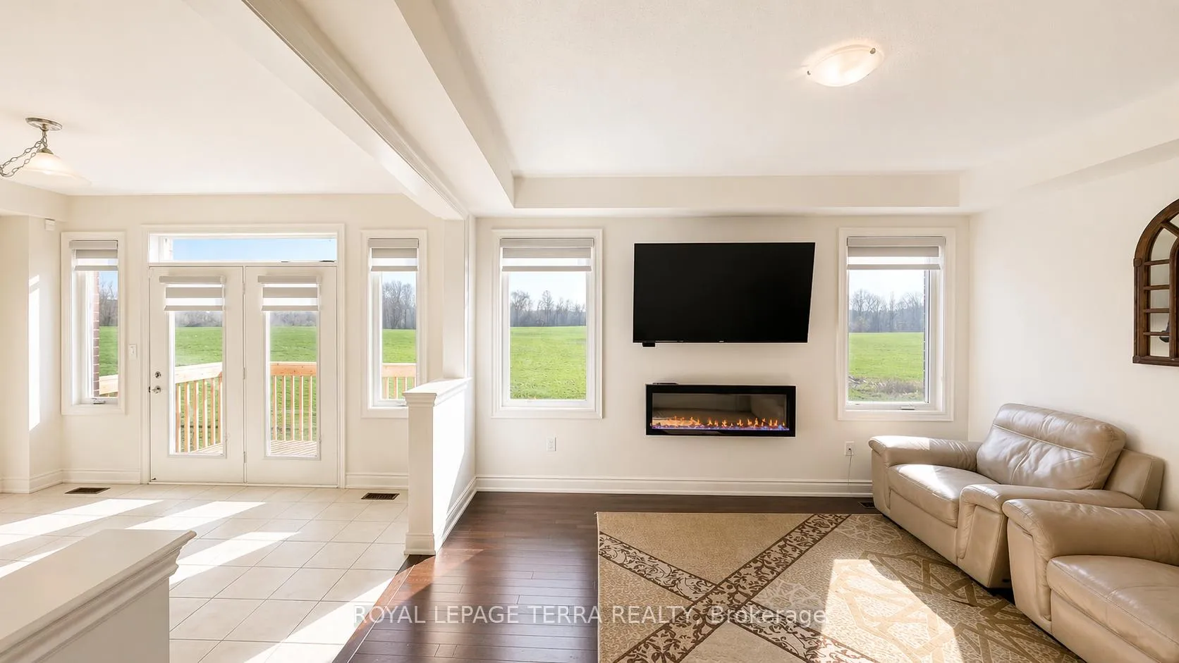 Photo 16 of 144 Bloomfield Crescent, Cambridge — HOMEH