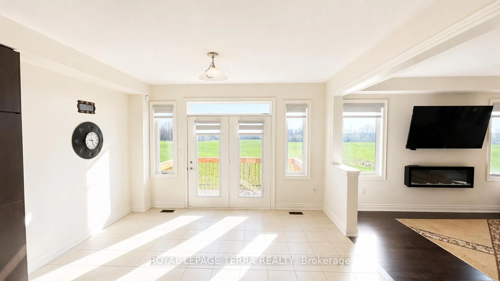 Photo 18 of 144 Bloomfield Crescent, Cambridge — HOMEH