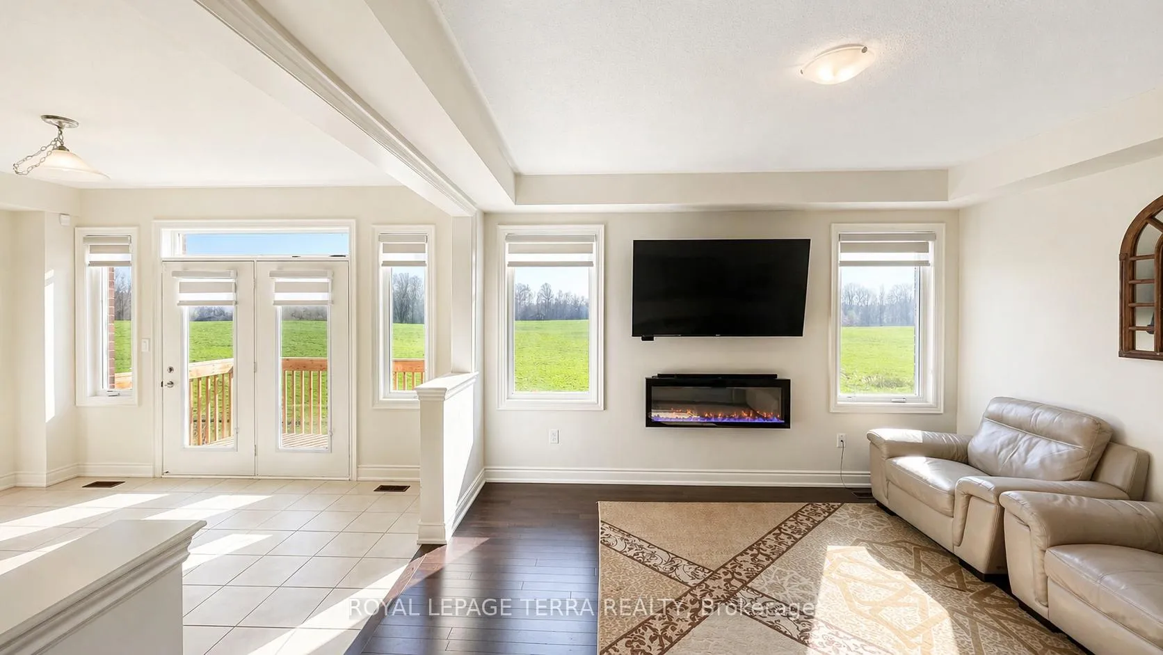 Photo 19 of 144 Bloomfield Crescent, Cambridge — HOMEH
