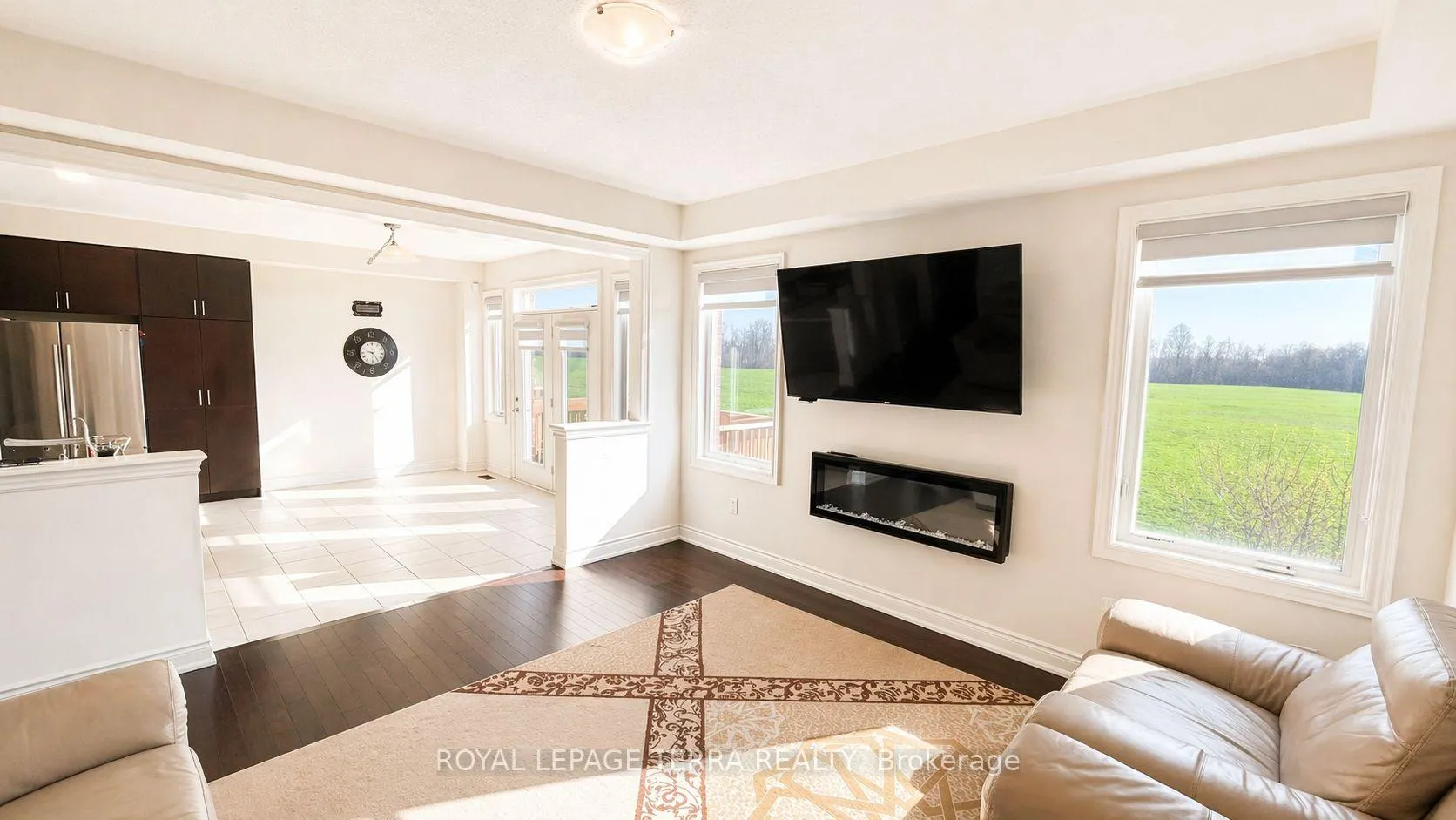 Photo 20 of 144 Bloomfield Crescent, Cambridge — HOMEH