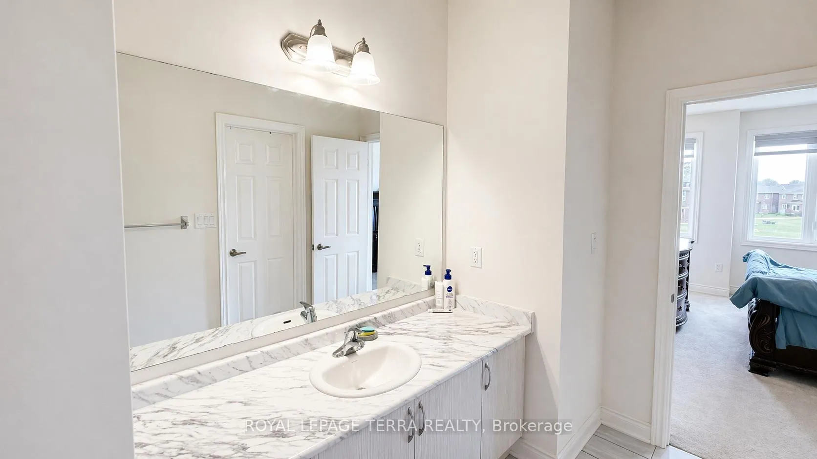 Photo 27 of 144 Bloomfield Crescent, Cambridge — HOMEH