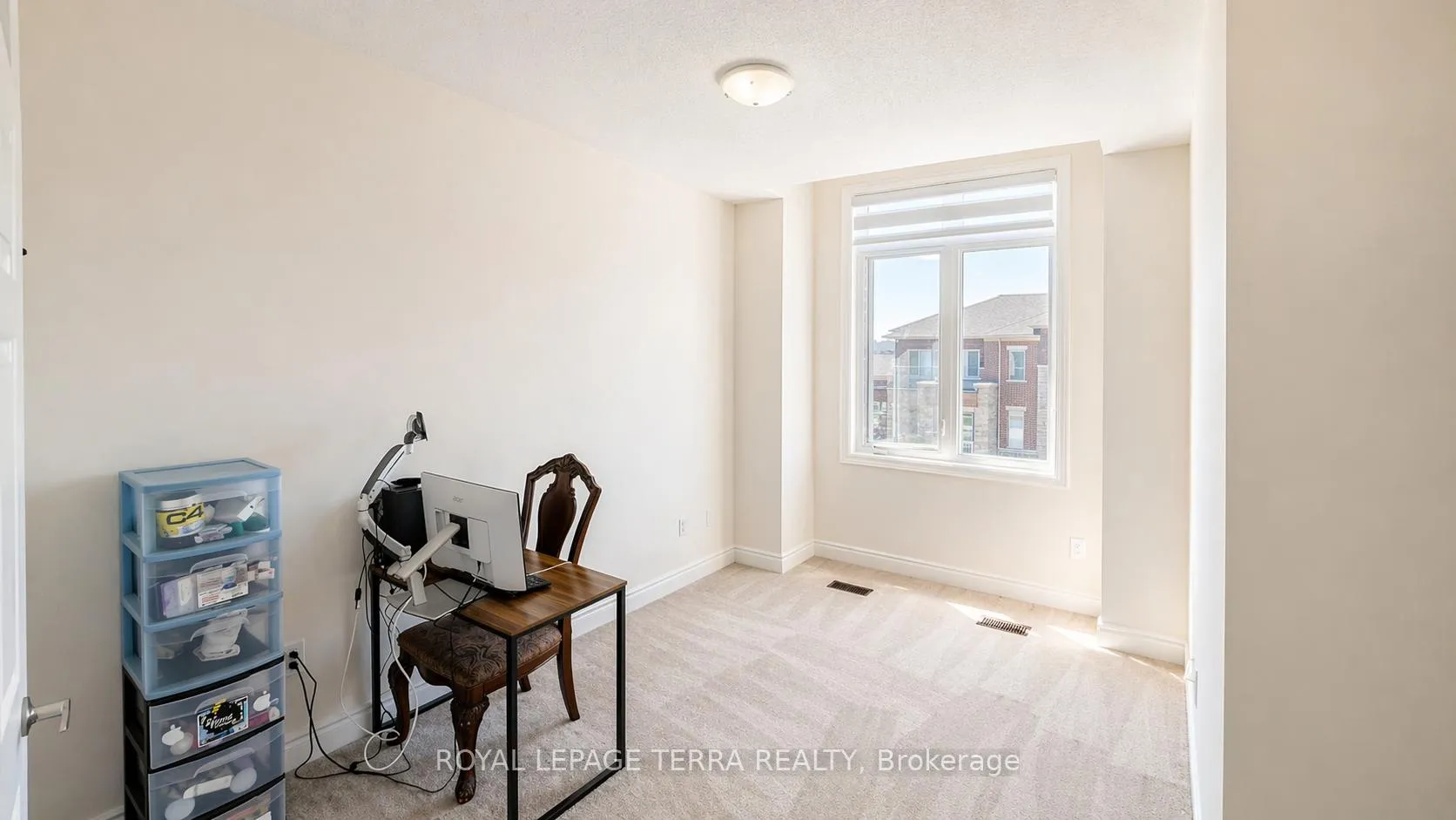 Photo 31 of 144 Bloomfield Crescent, Cambridge — HOMEH
