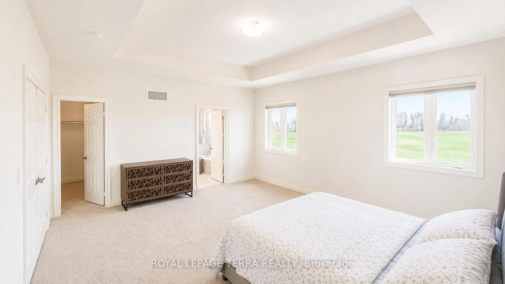 Photo 40 of 144 Bloomfield Crescent, Cambridge — HOMEH