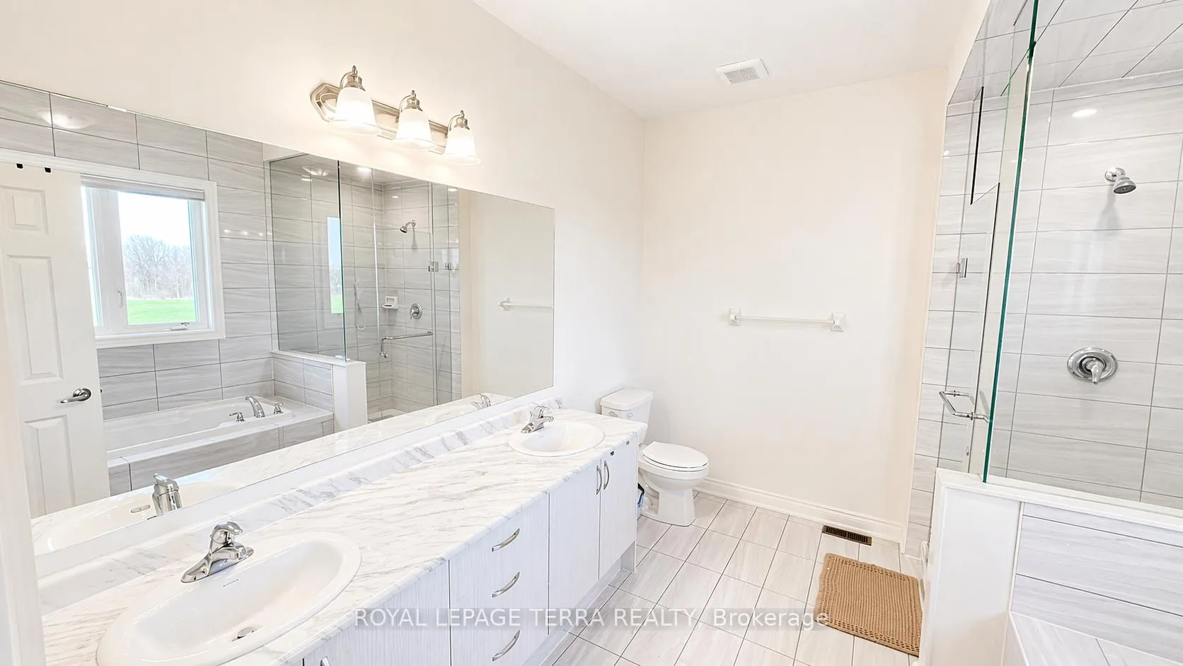 Photo 43 of 144 Bloomfield Crescent, Cambridge — HOMEH