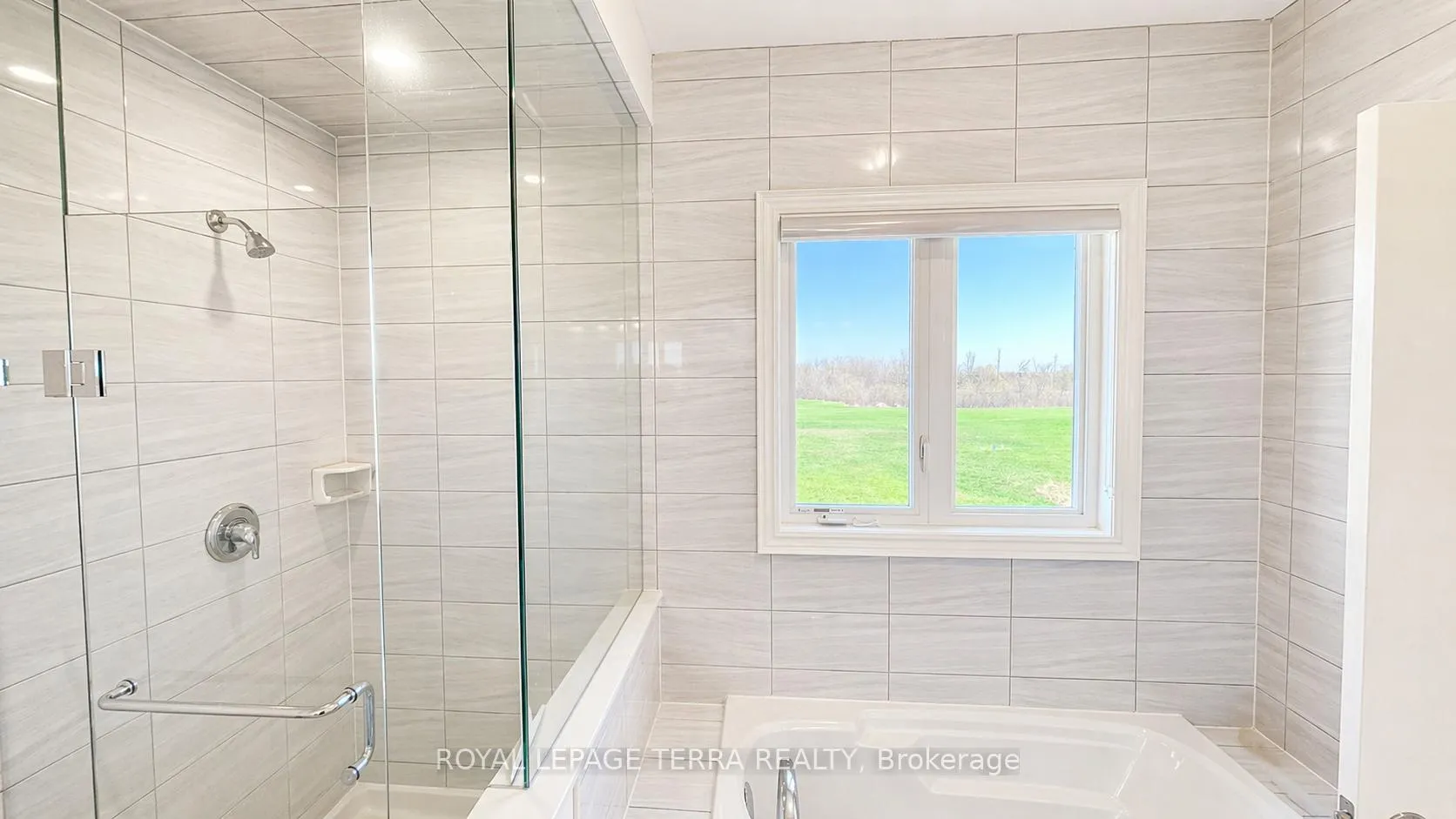 Photo 44 of 144 Bloomfield Crescent, Cambridge — HOMEH