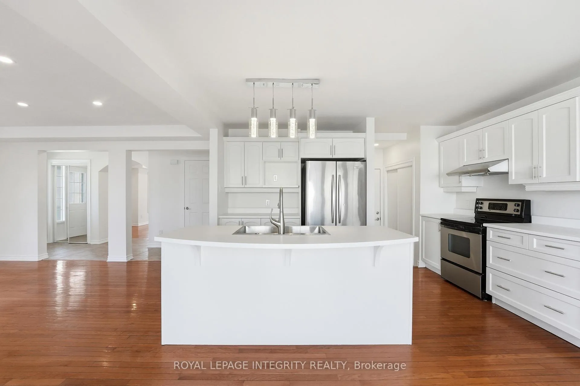 Photo 5 of 200 Burnaby Drive, Ottawa, Stittsville (North) — HOMEH