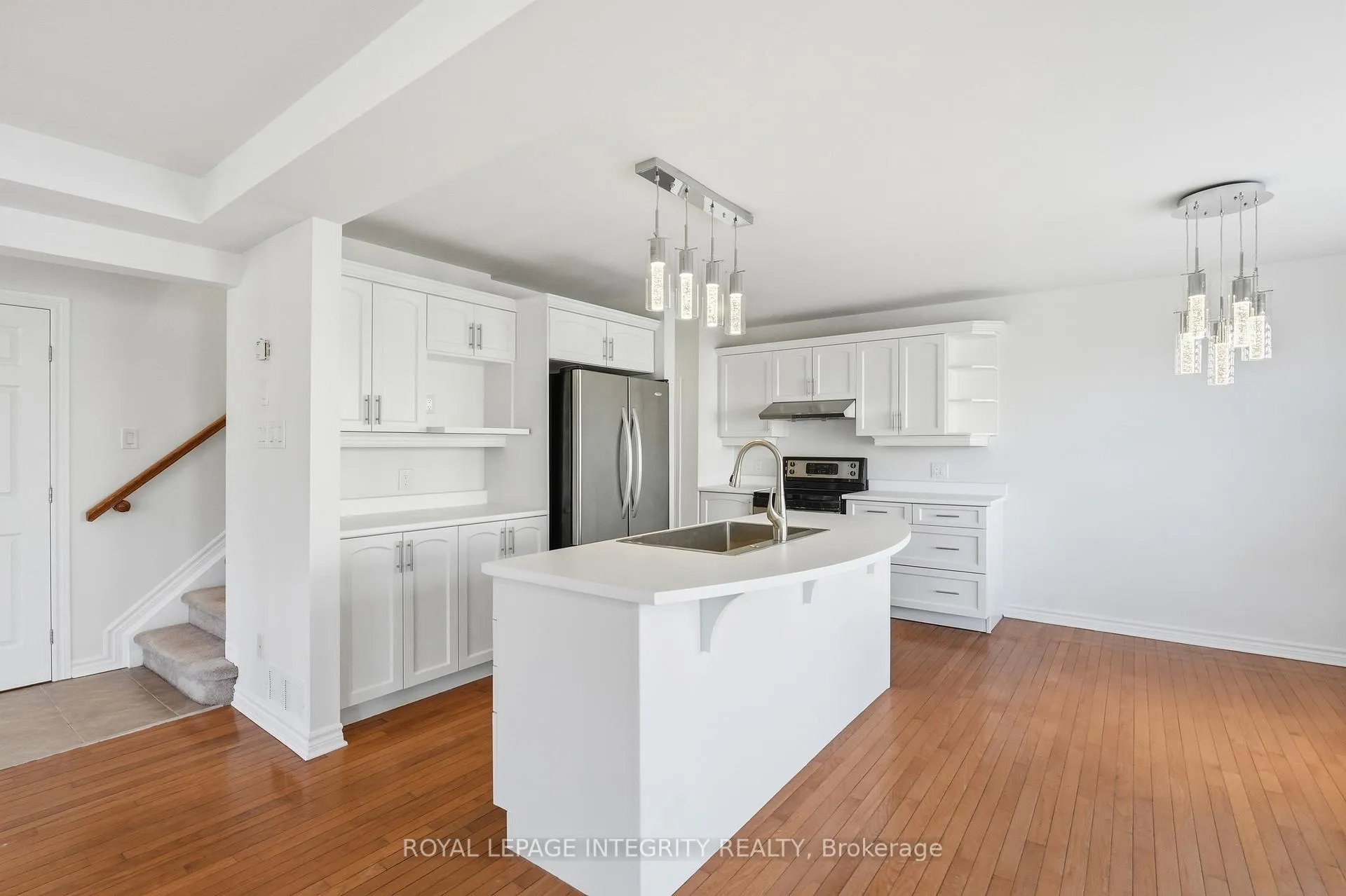 Photo 6 of 200 Burnaby Drive, Ottawa, Stittsville (North) — HOMEH