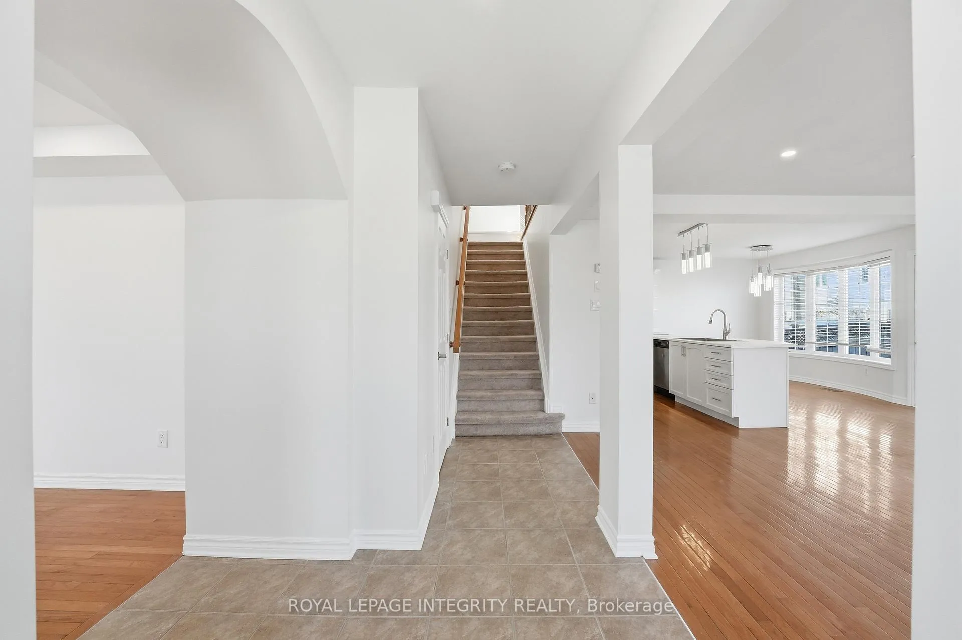 Photo 13 of 200 Burnaby Drive, Ottawa, Stittsville (North) — HOMEH