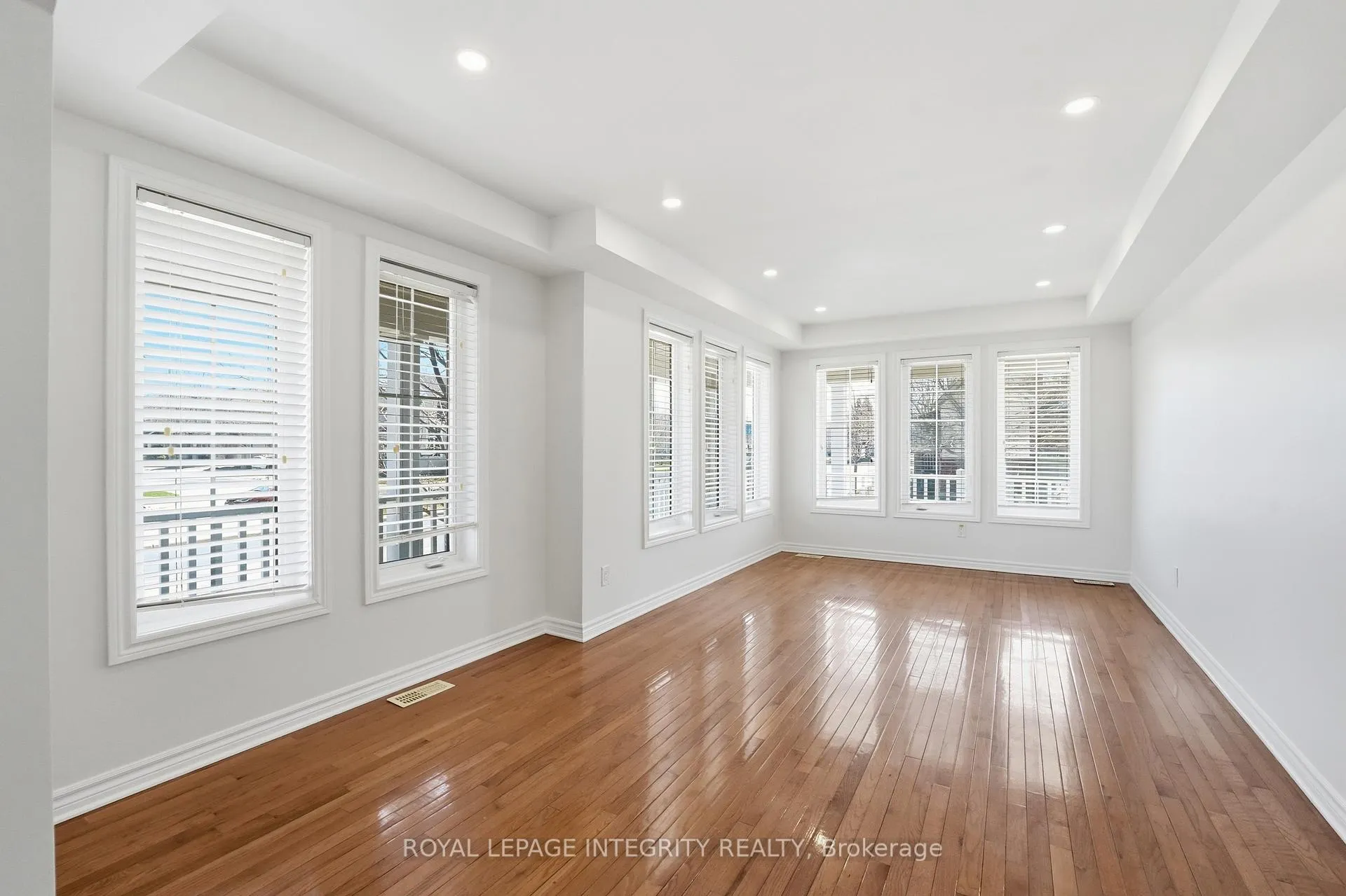 Photo 14 of 200 Burnaby Drive, Ottawa, Stittsville (North) — HOMEH