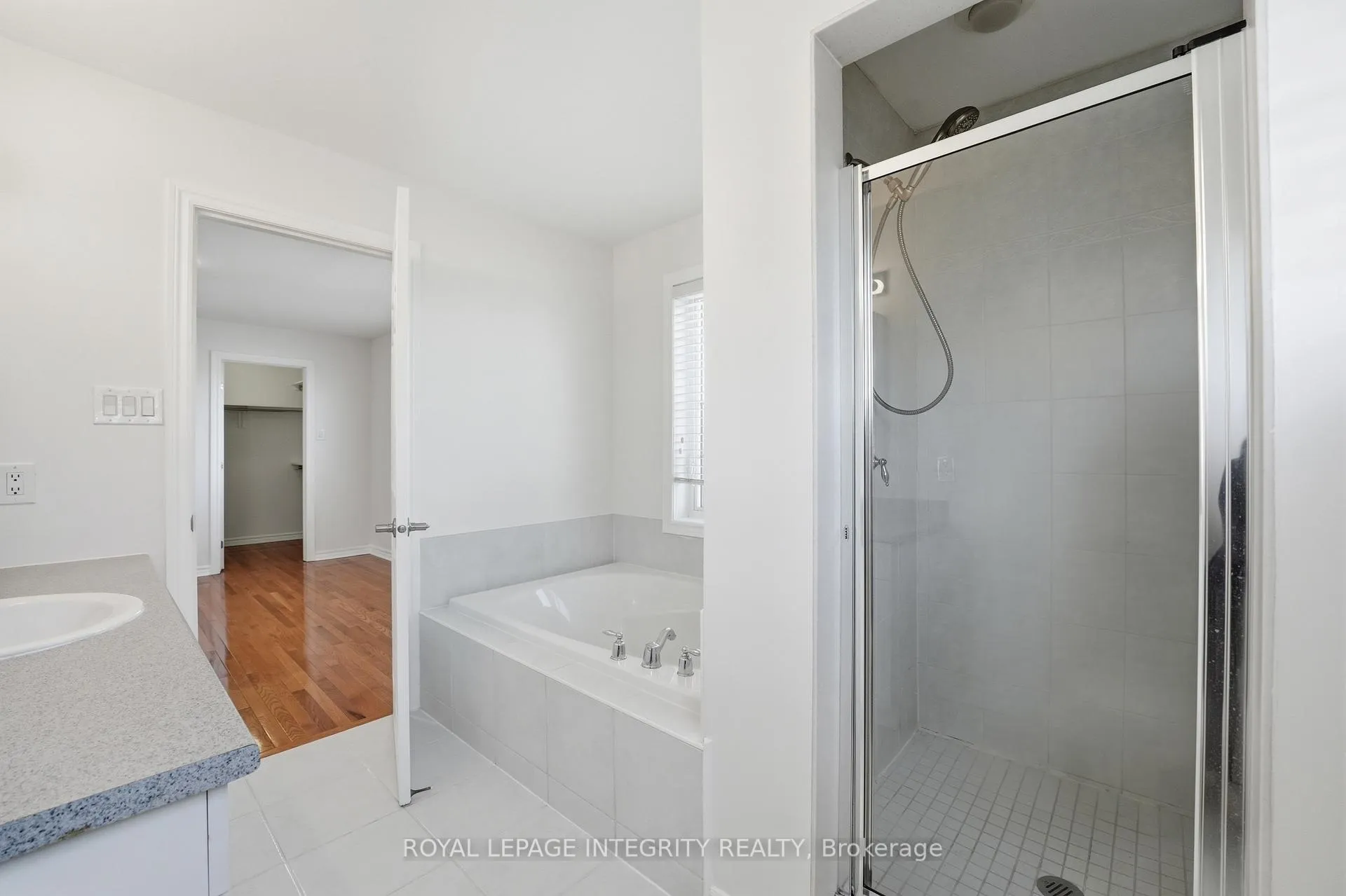 Photo 24 of 200 Burnaby Drive, Ottawa, Stittsville (North) — HOMEH