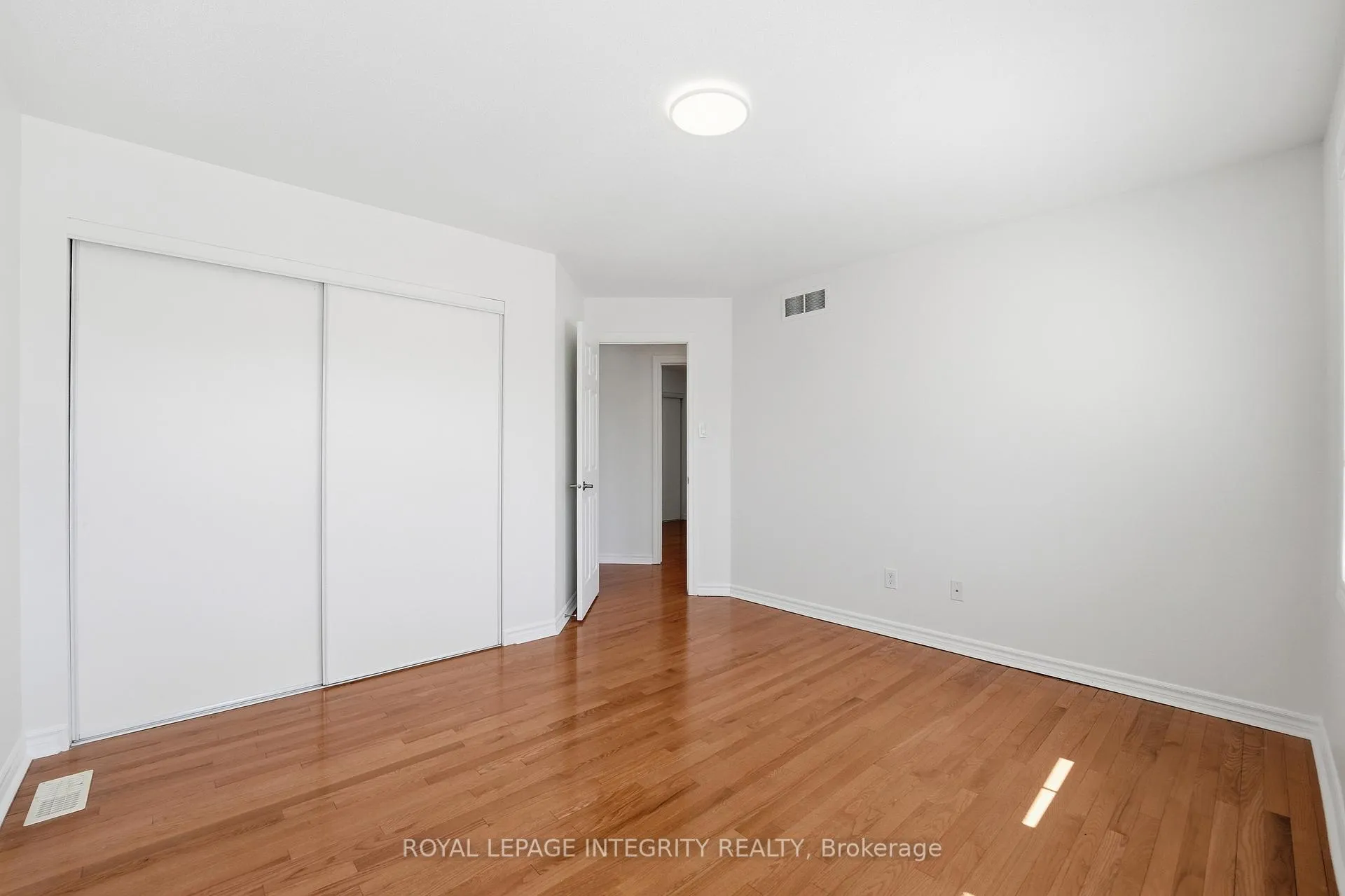 Photo 27 of 200 Burnaby Drive, Ottawa, Stittsville (North) — HOMEH