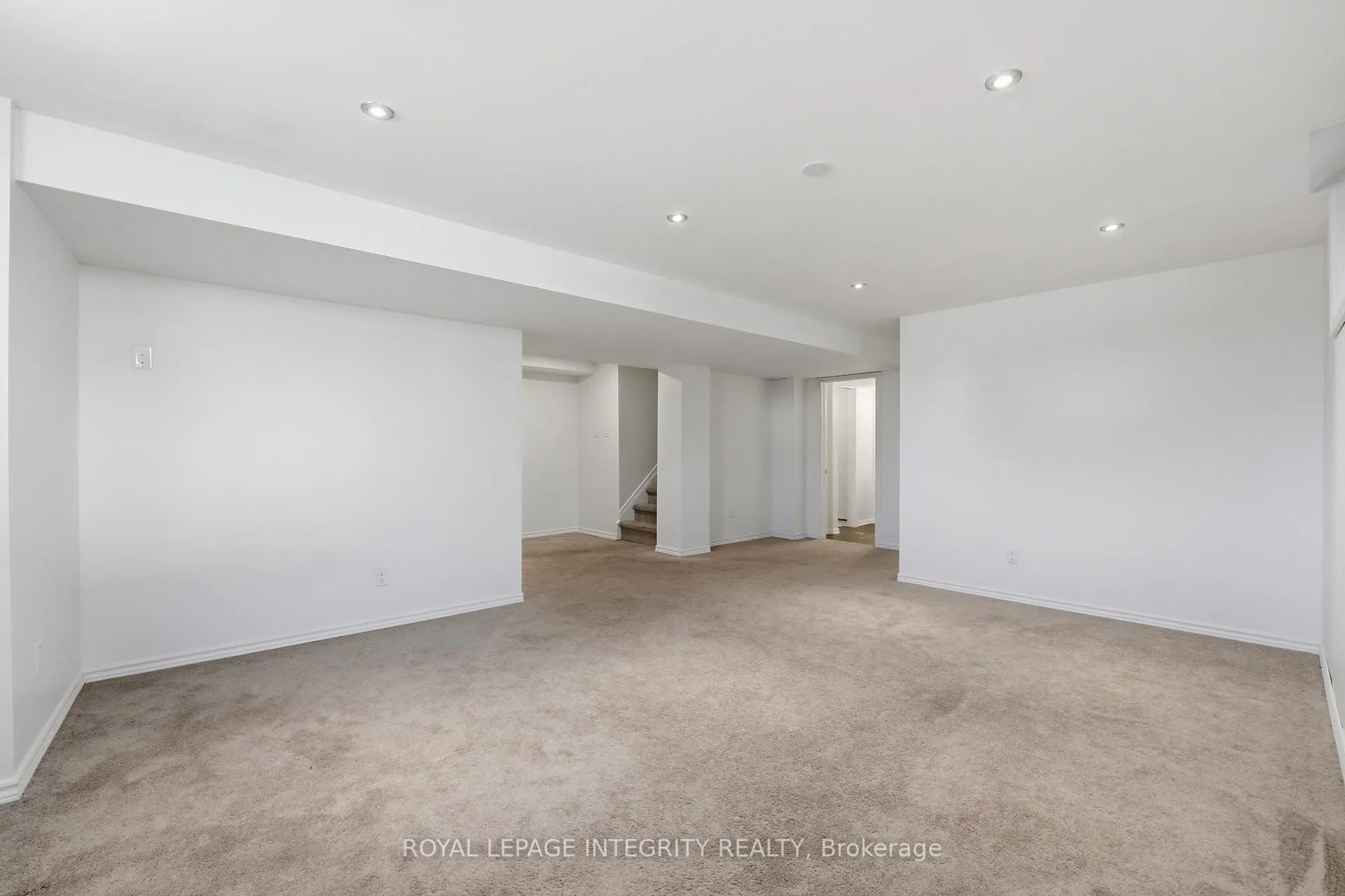 Photo 35 of 200 Burnaby Drive, Ottawa, Stittsville (North) — HOMEH