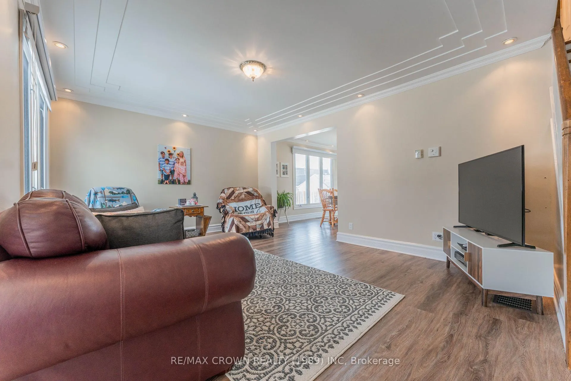 Photo 10 of 20 Victoria Street, Kapuskasing — HOMEH