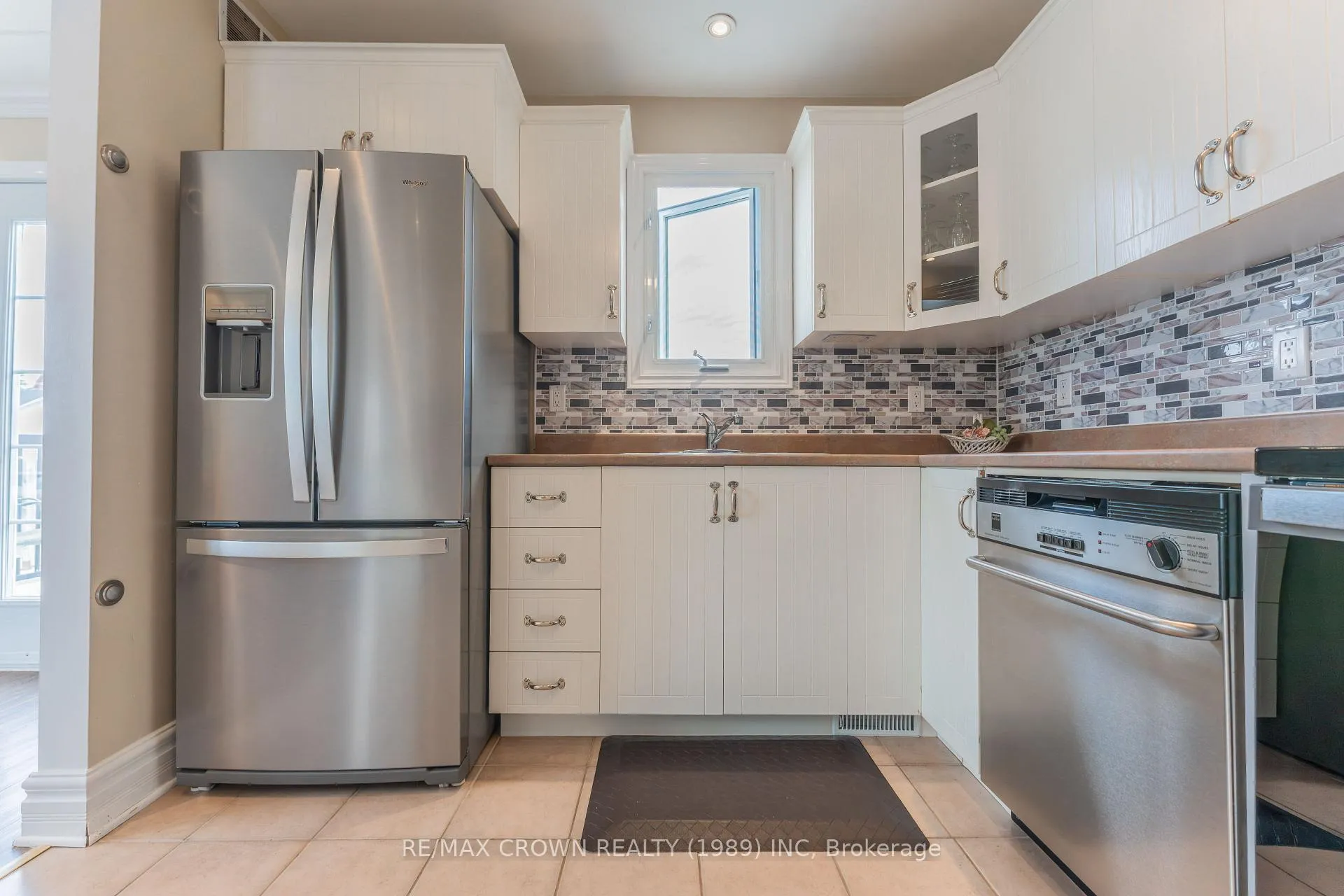 Photo 17 of 20 Victoria Street, Kapuskasing — HOMEH