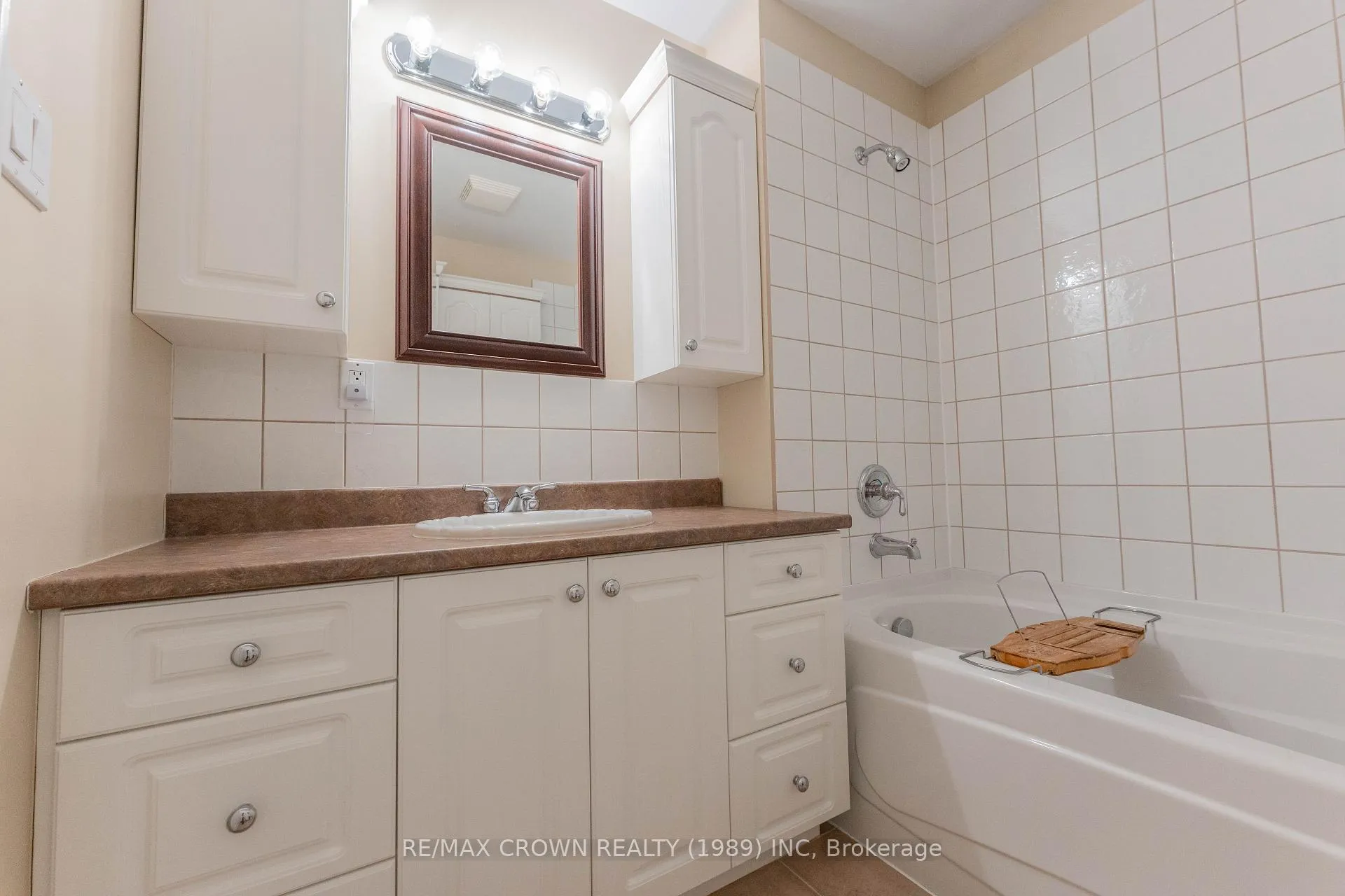 Photo 29 of 20 Victoria Street, Kapuskasing — HOMEH